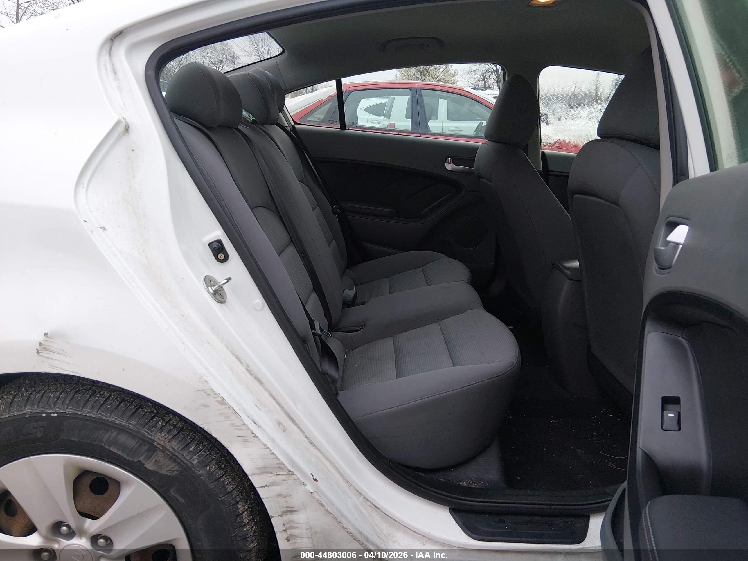 KIA FORTE image 8