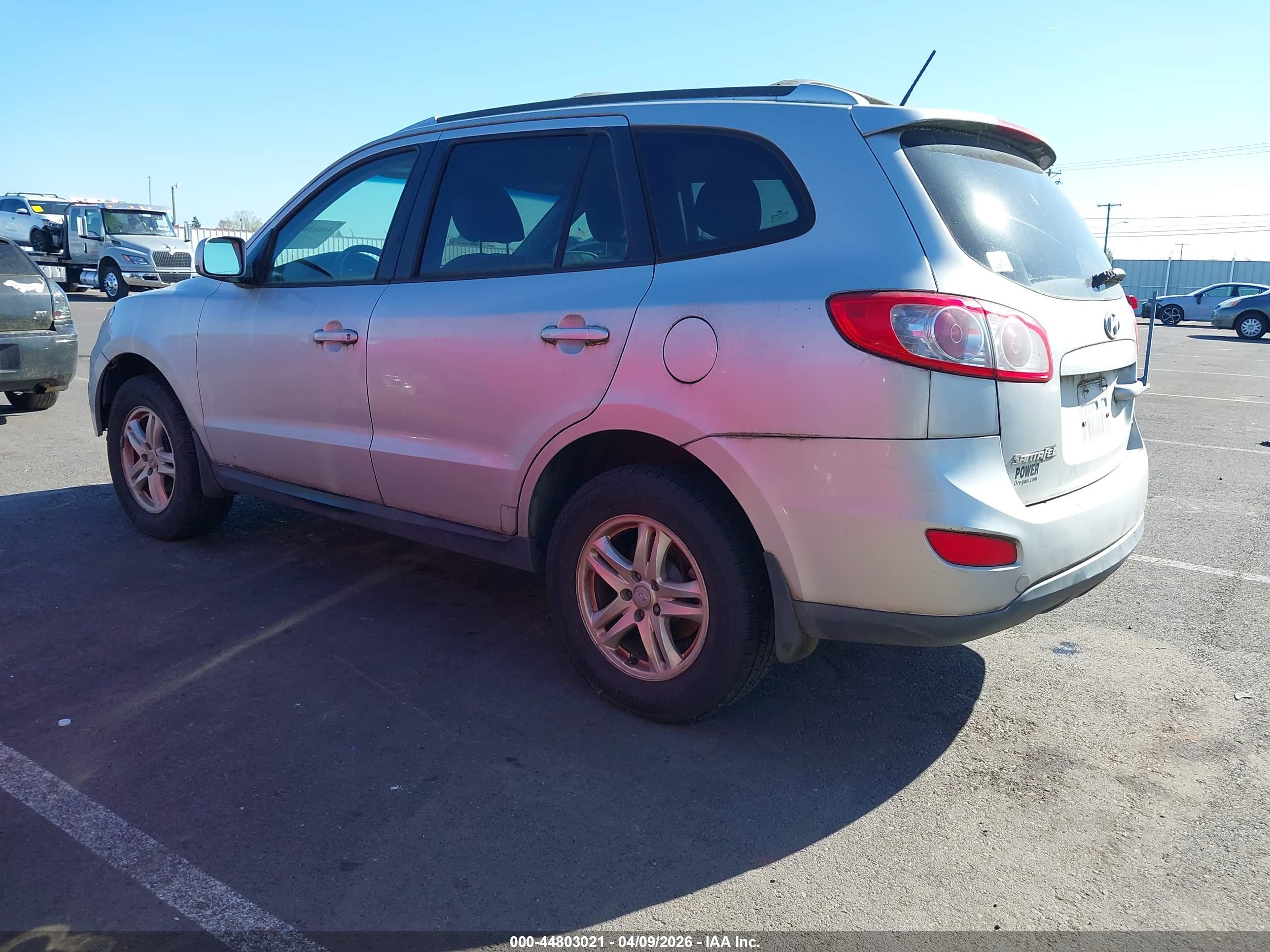 HYUNDAI SANTA image 3