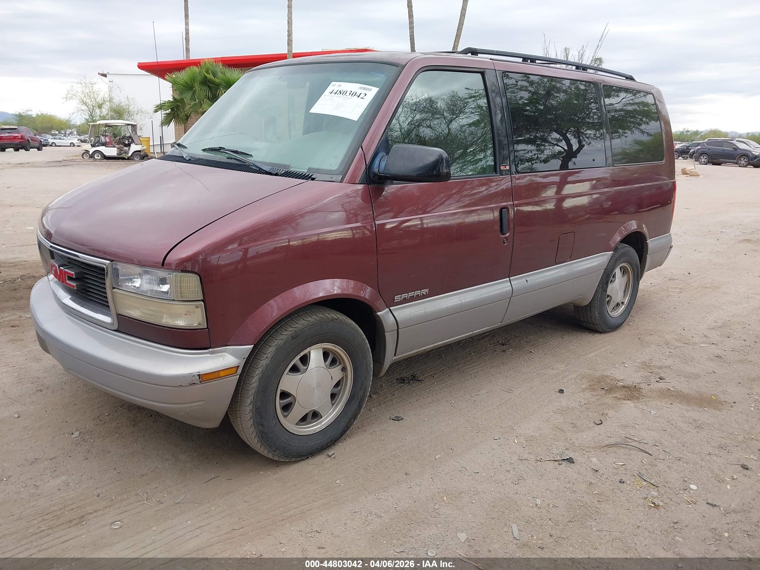 GMC SAFARI image 2