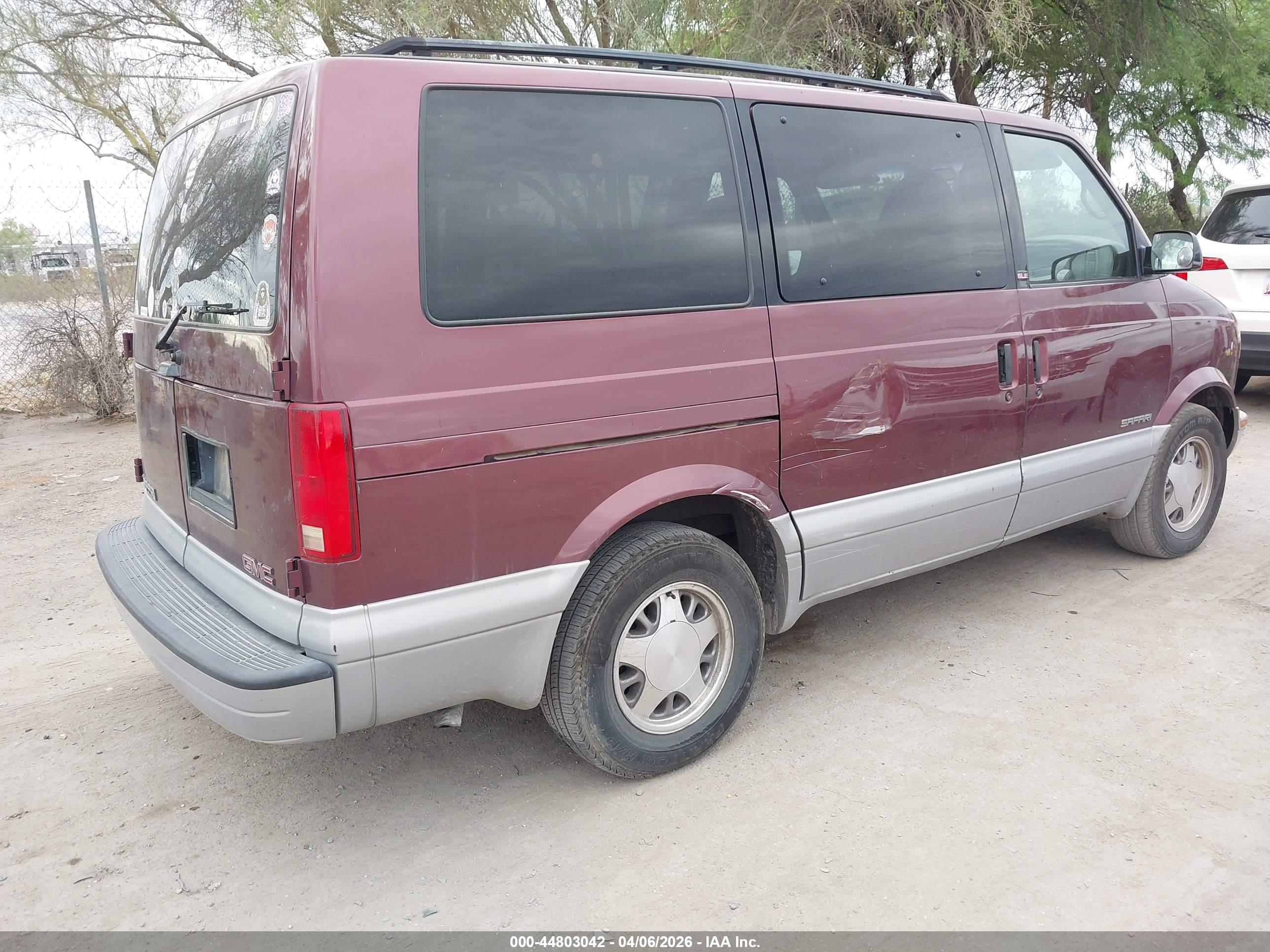 GMC SAFARI image 4
