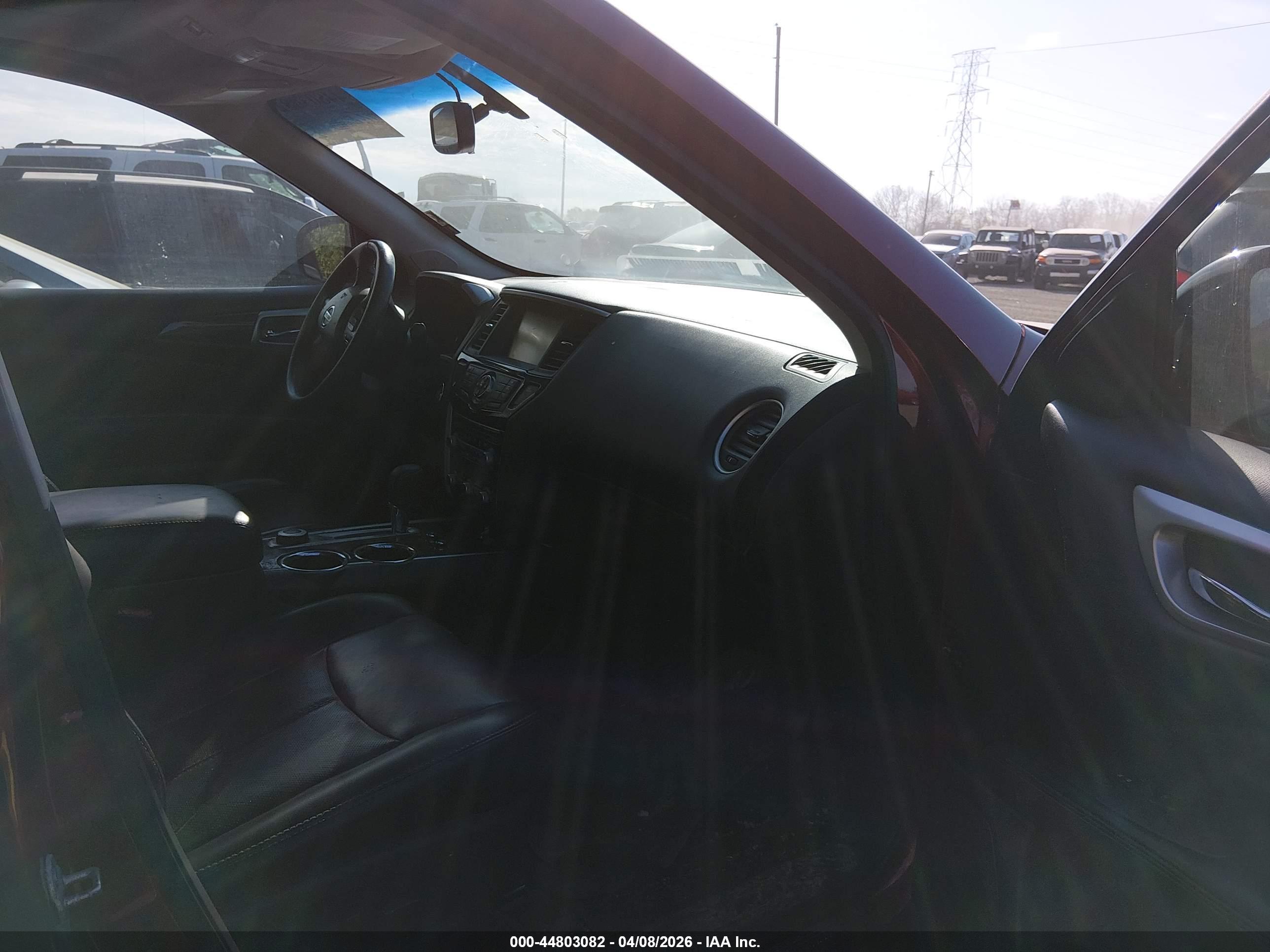 NISSAN PATHFINDER image 5