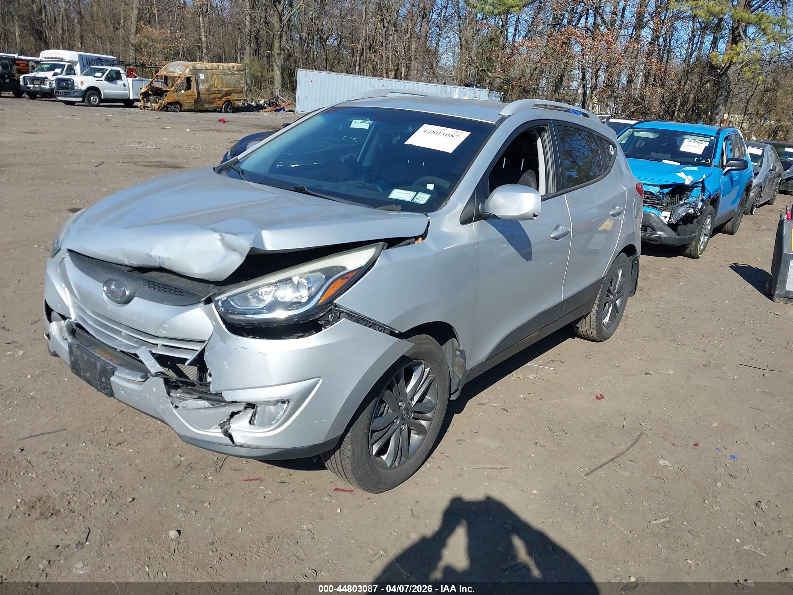 HYUNDAI TUCSON image 2