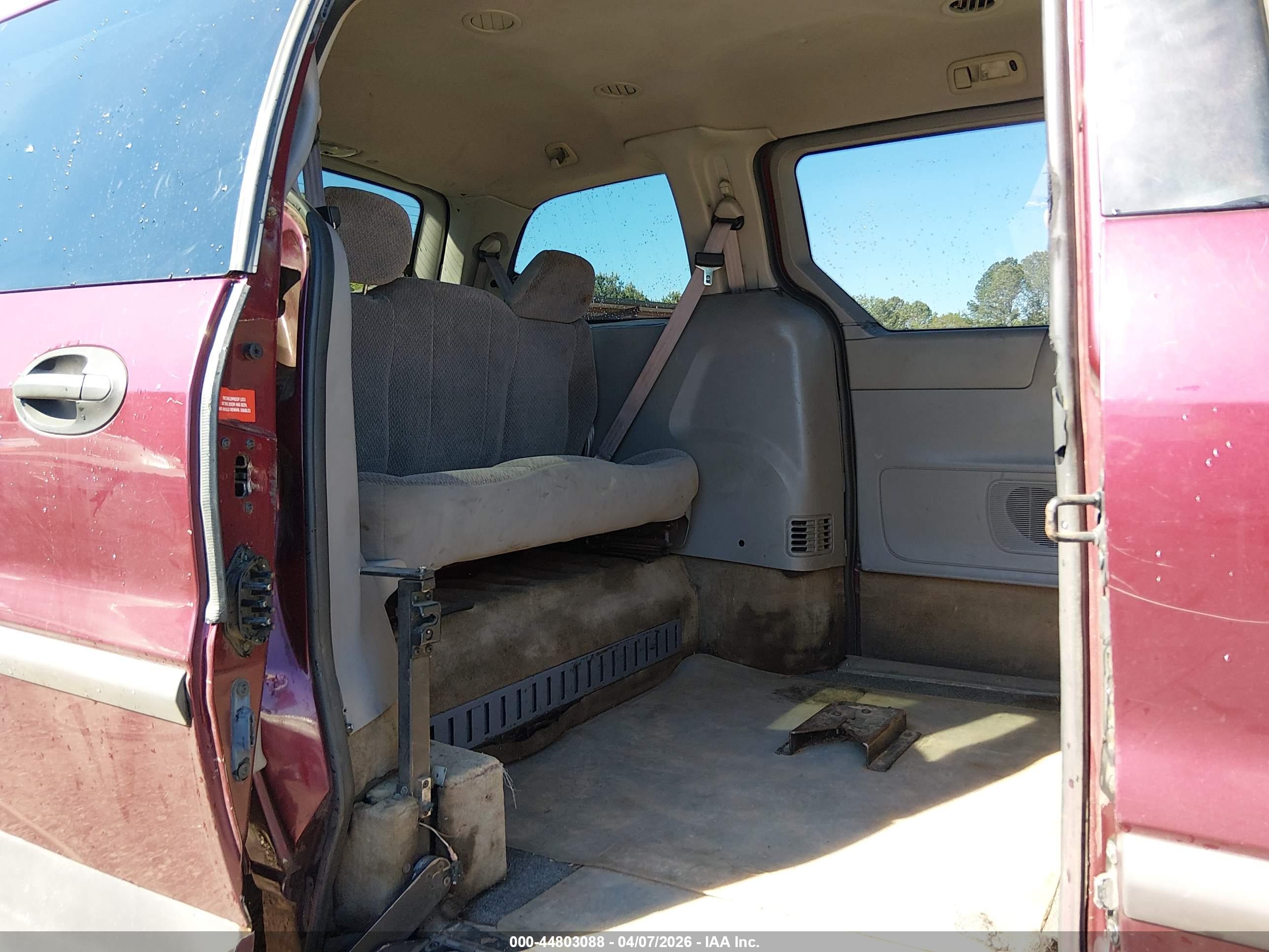 FORD WINDSTAR image 8