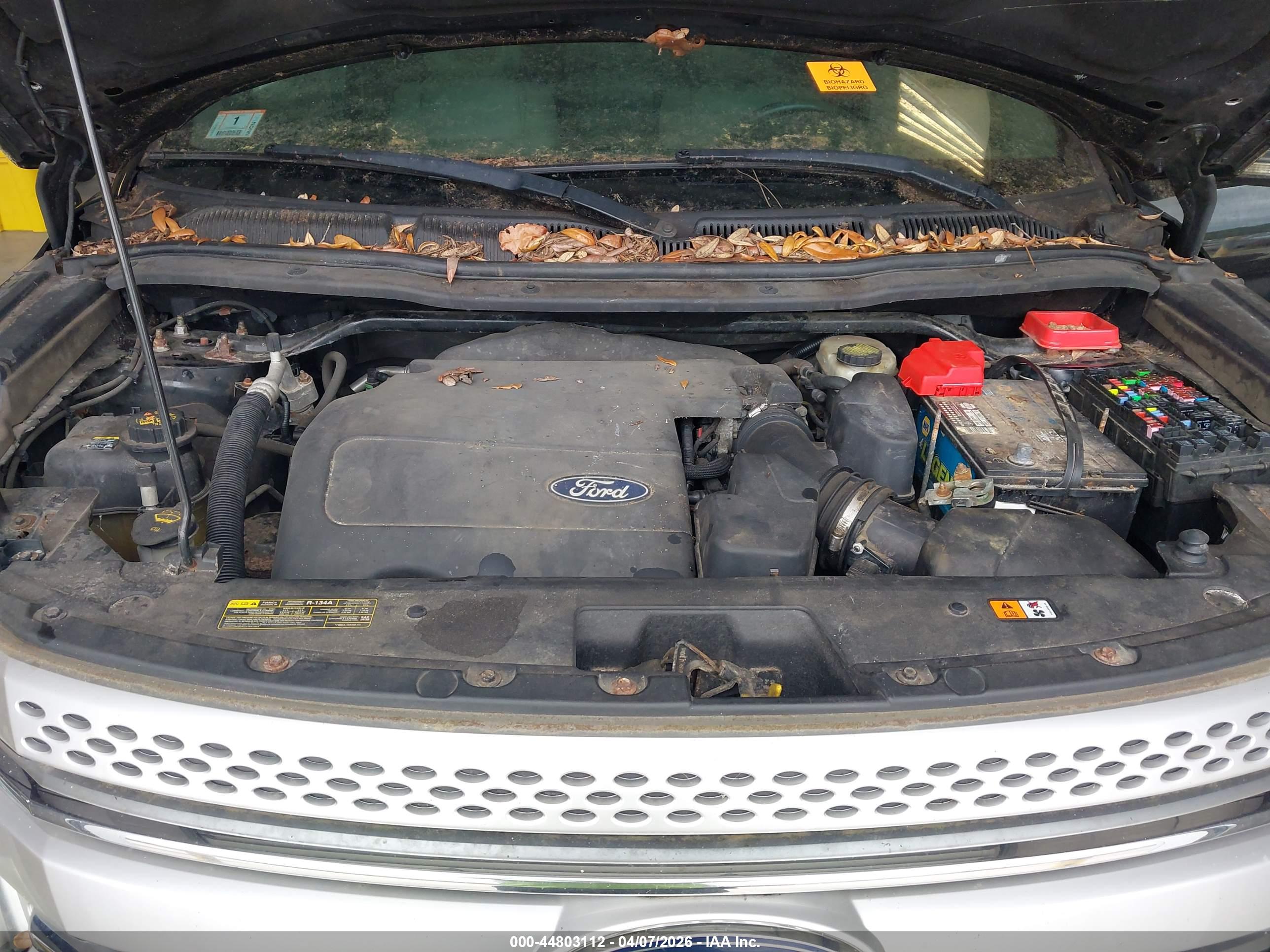 FORD EXPLORER image 10