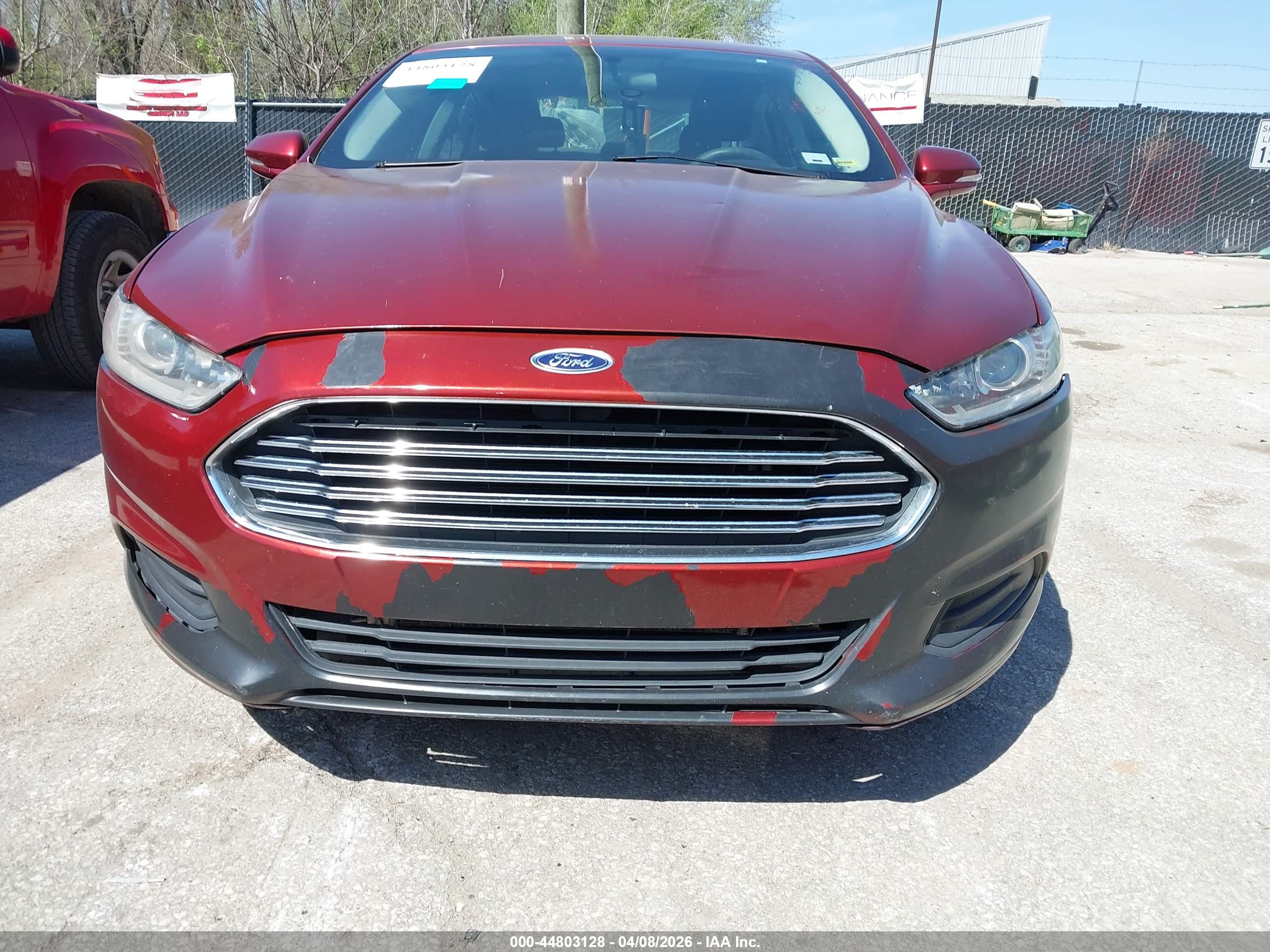 FORD FUSION image 6