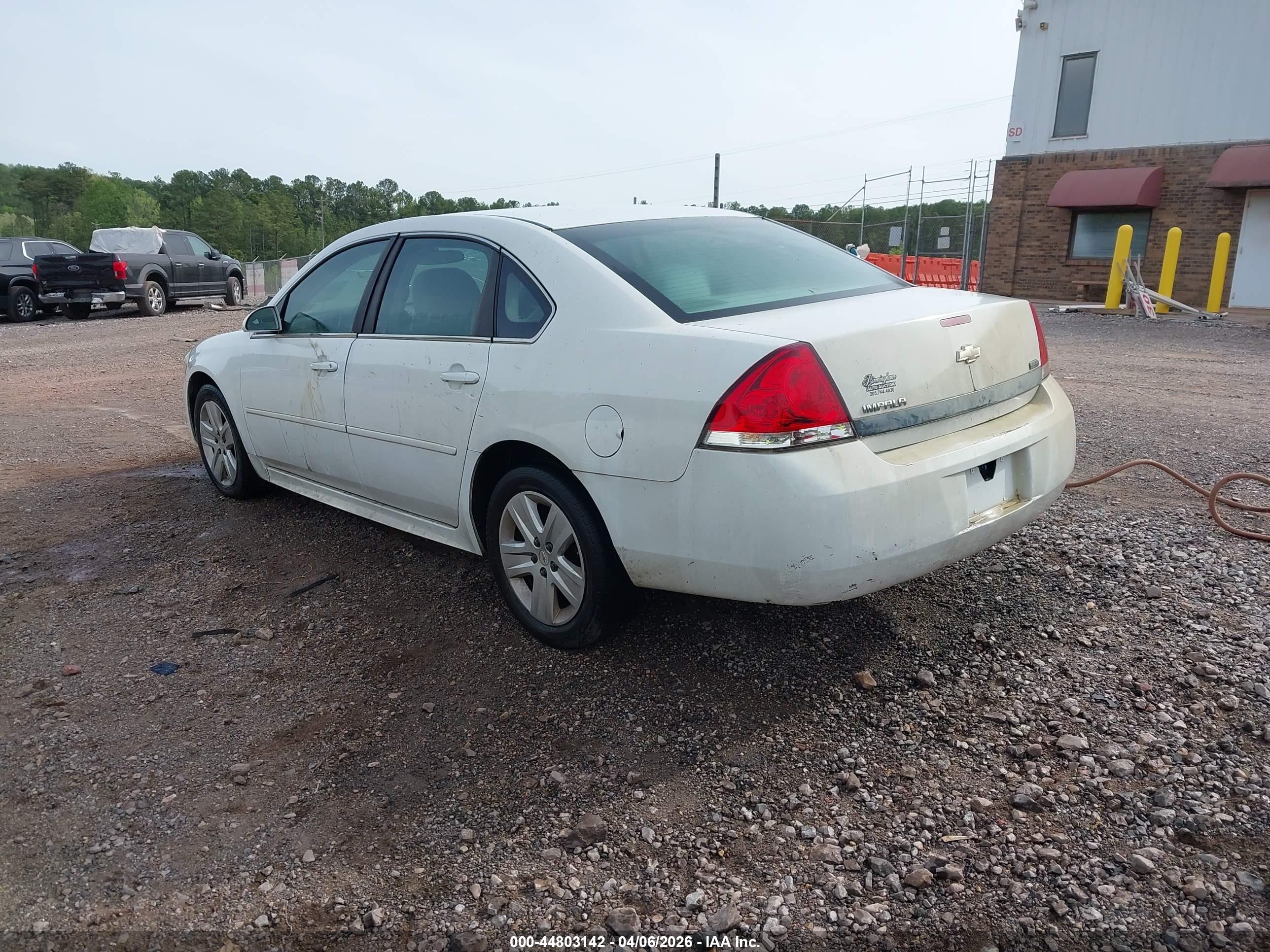 CHEVROLET IMPALA image 3