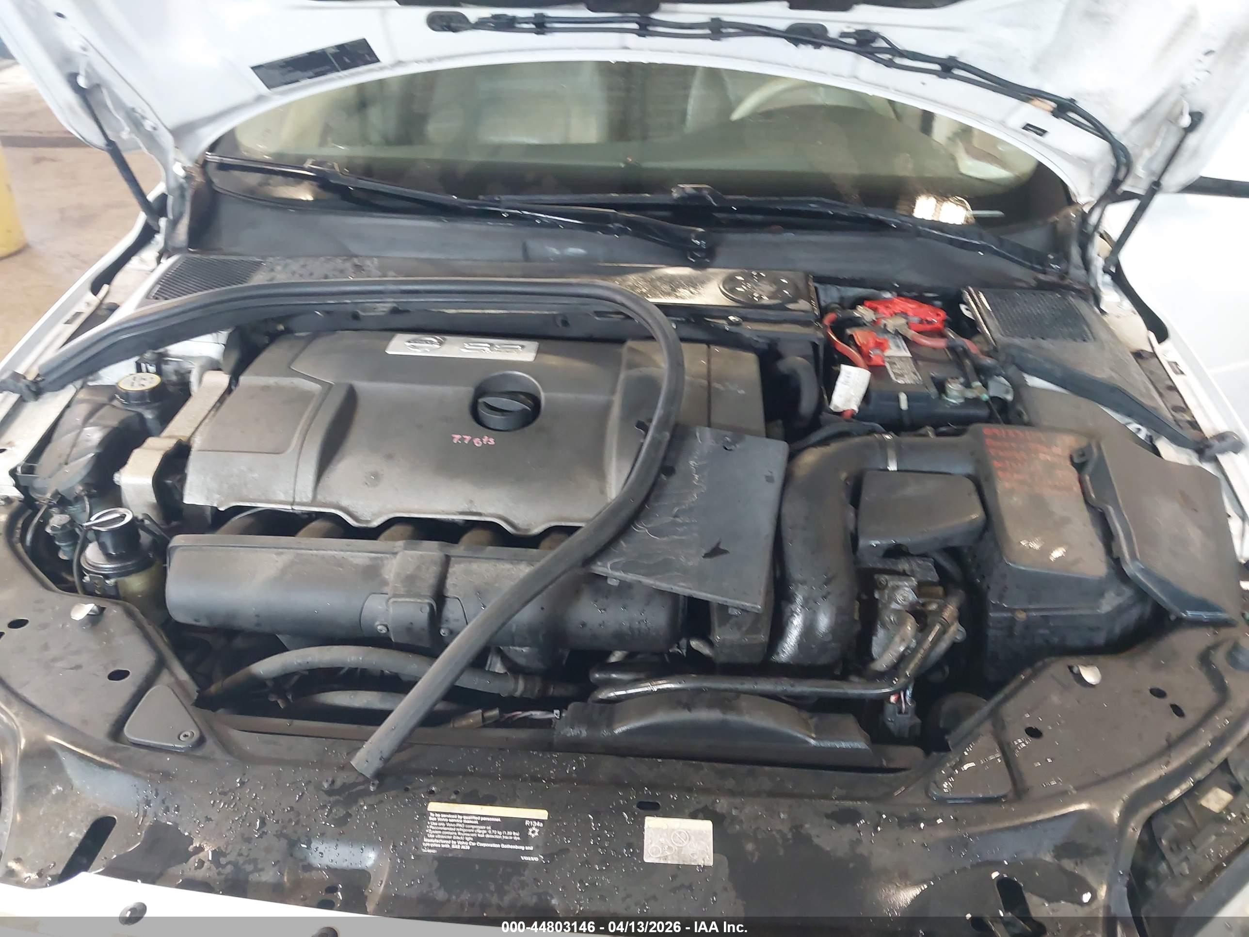 VOLVO S80 image 10