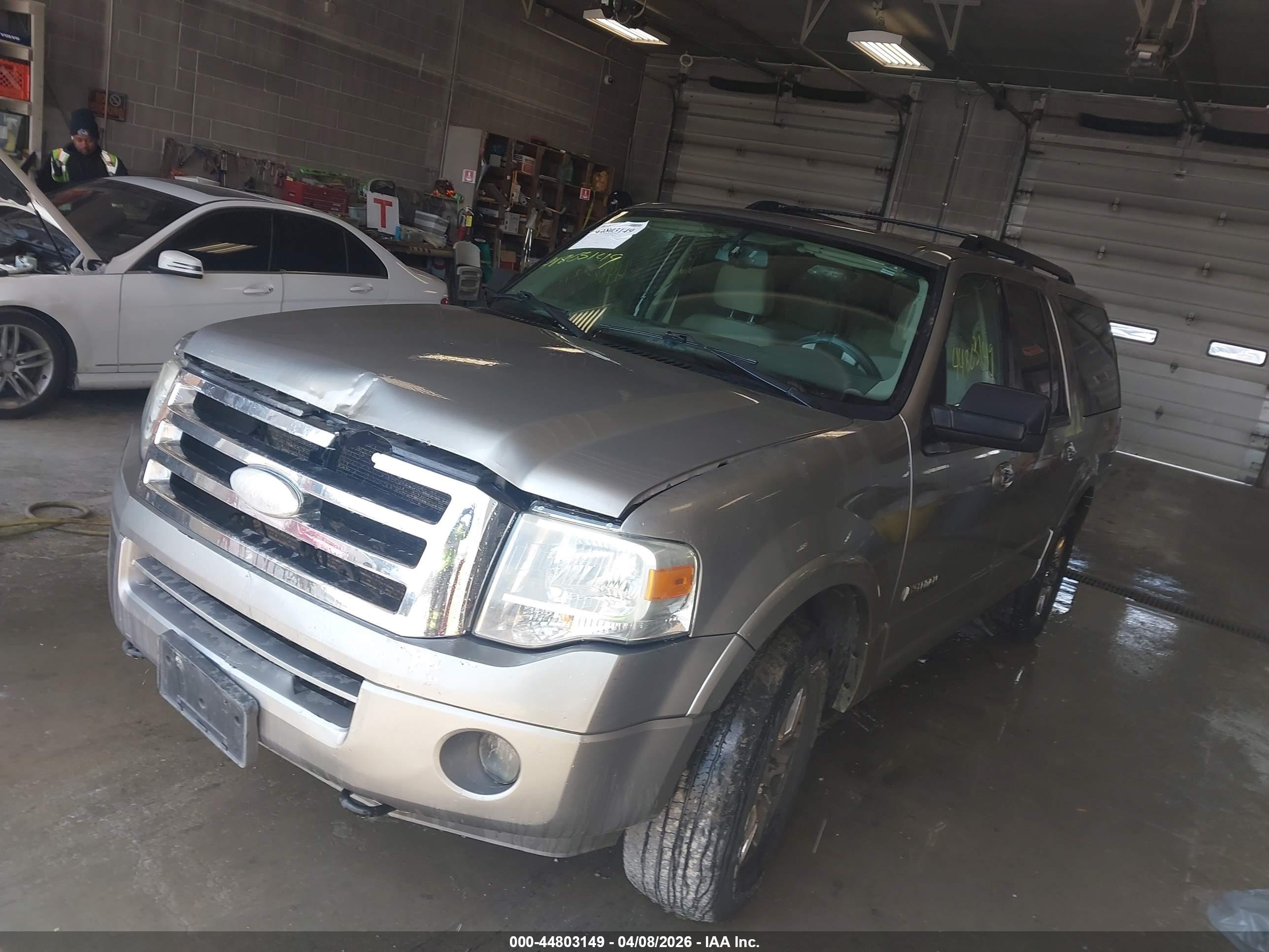 FORD EXPEDITION image 2