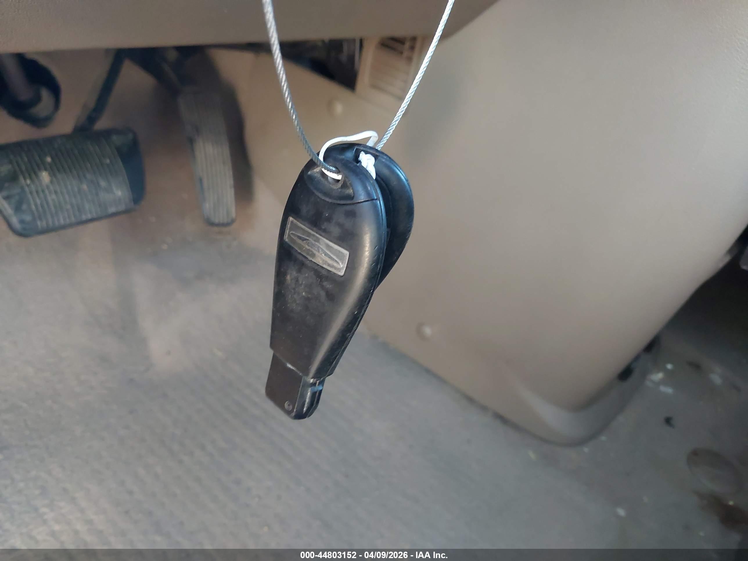 CHRYSLER TOWN image 11