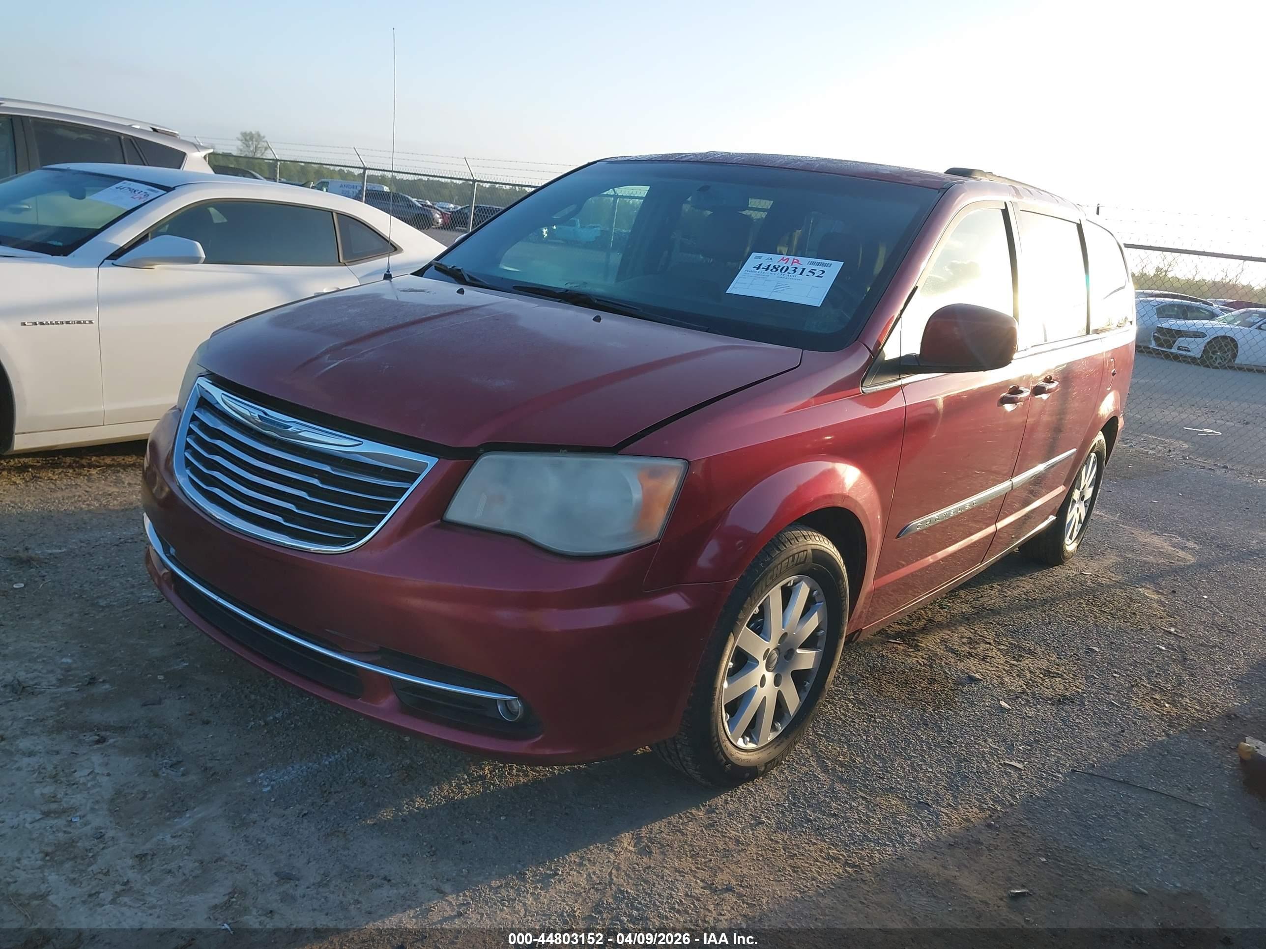 CHRYSLER TOWN image 2