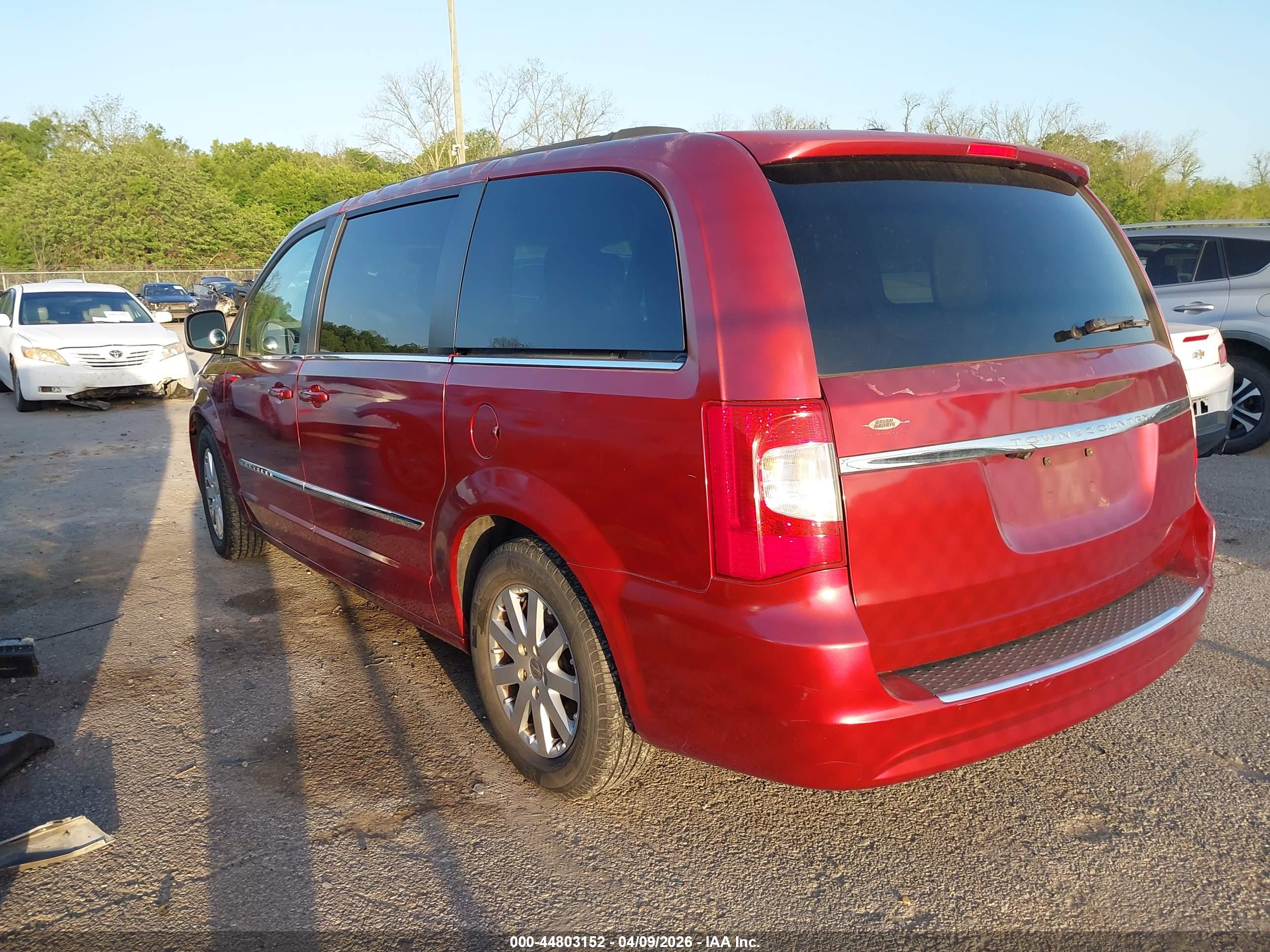 CHRYSLER TOWN image 3