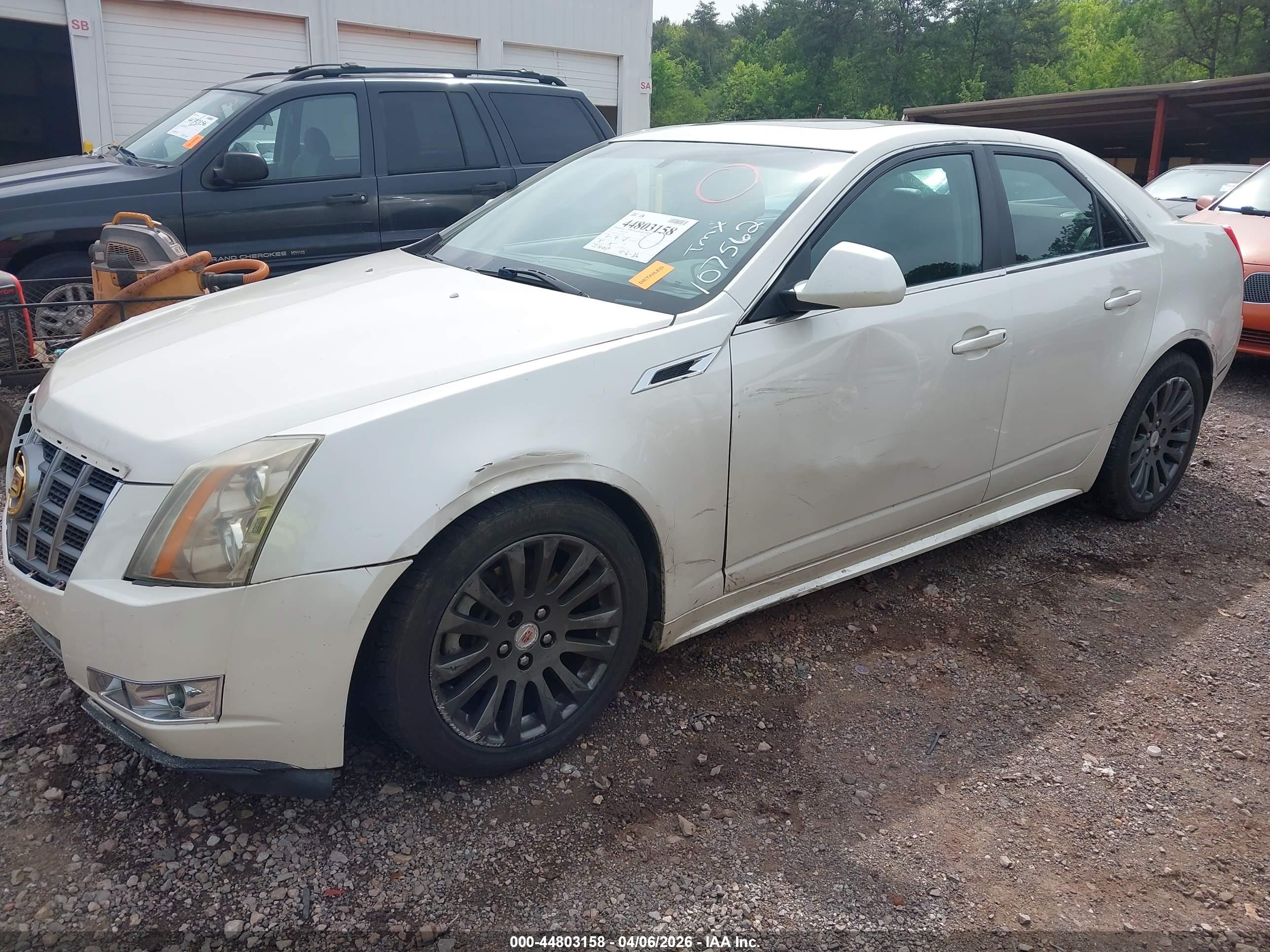 CADILLAC CTS image 2