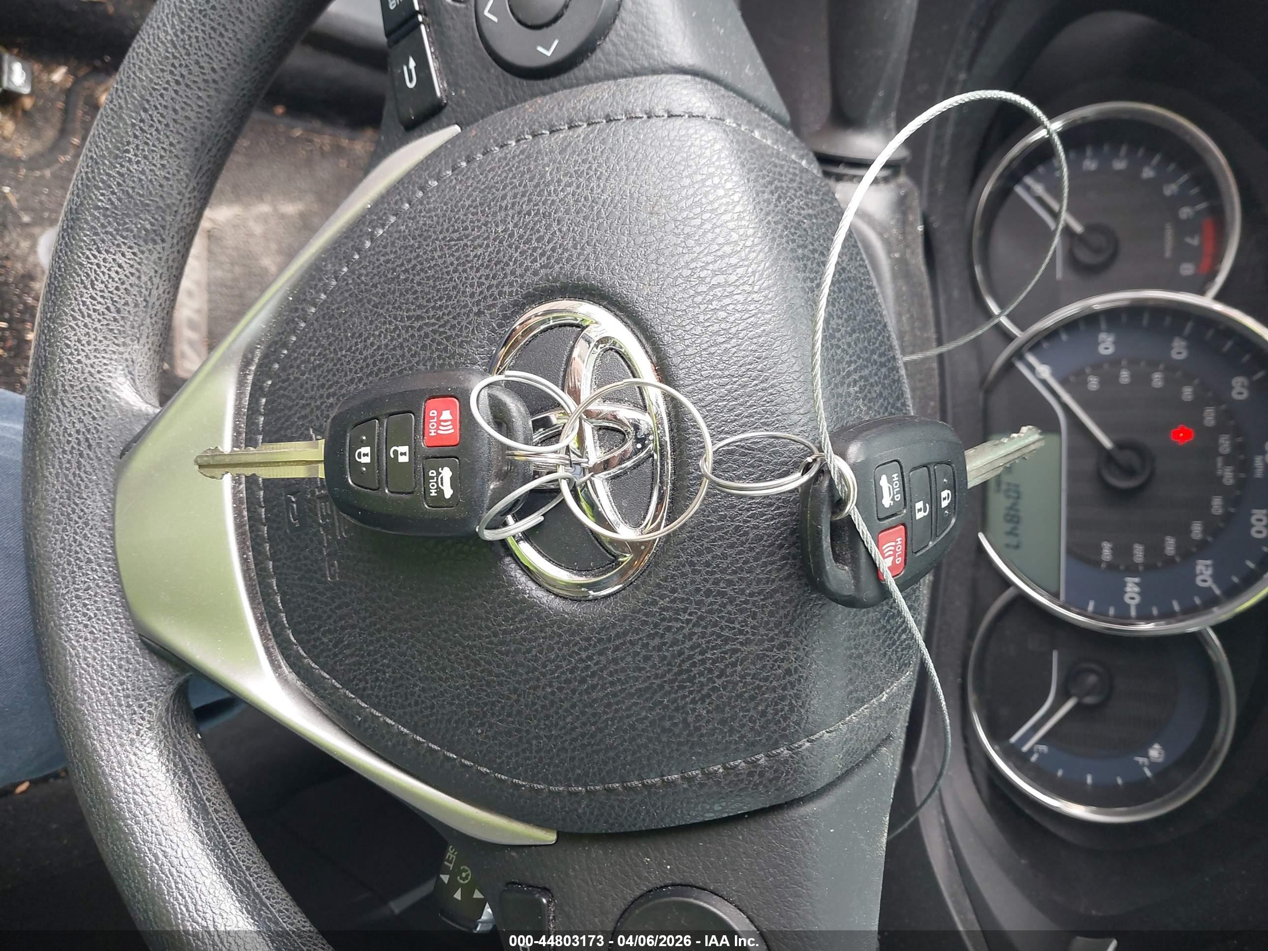 TOYOTA COROLLA image 11