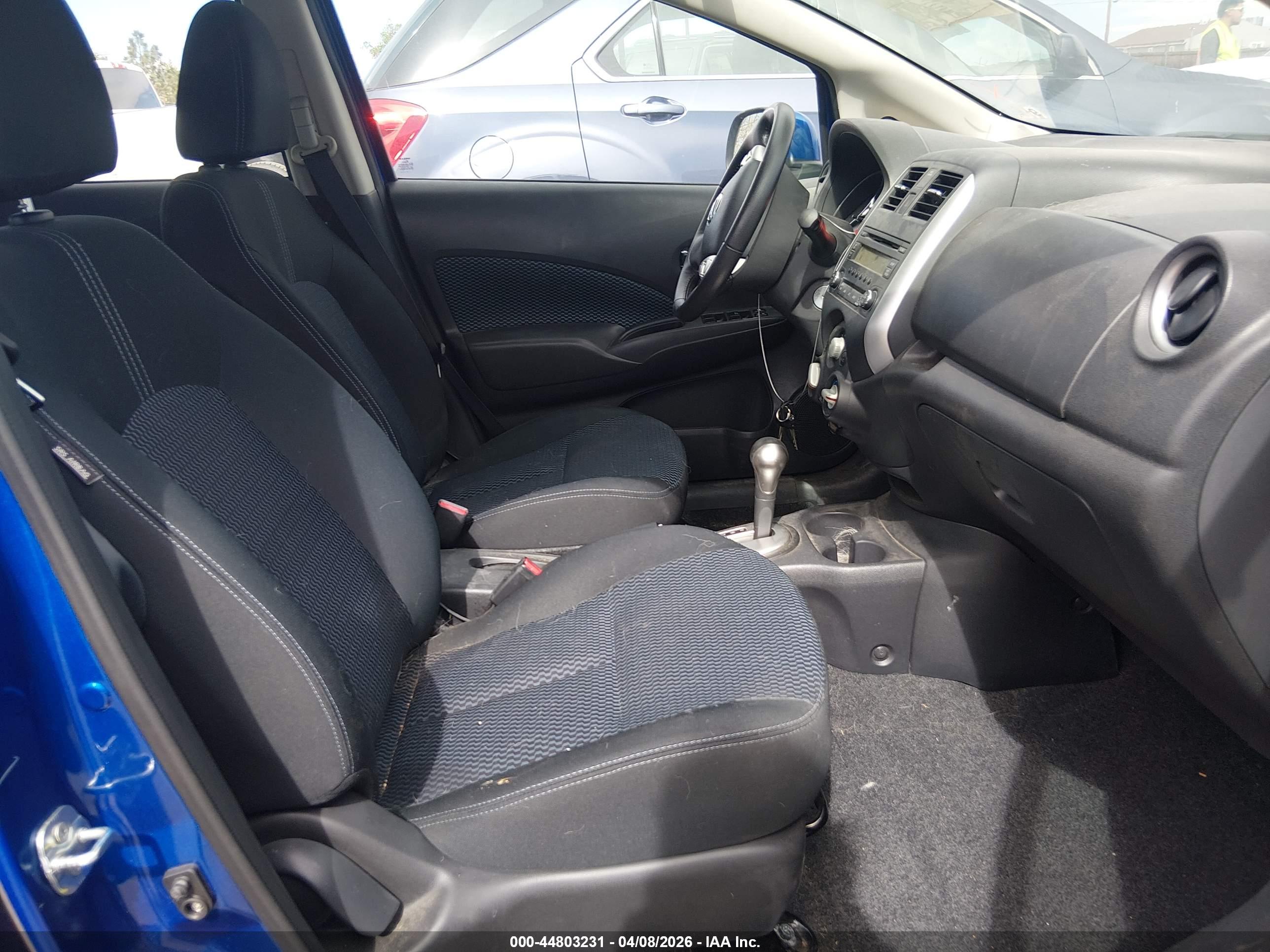 NISSAN VERSA image 5