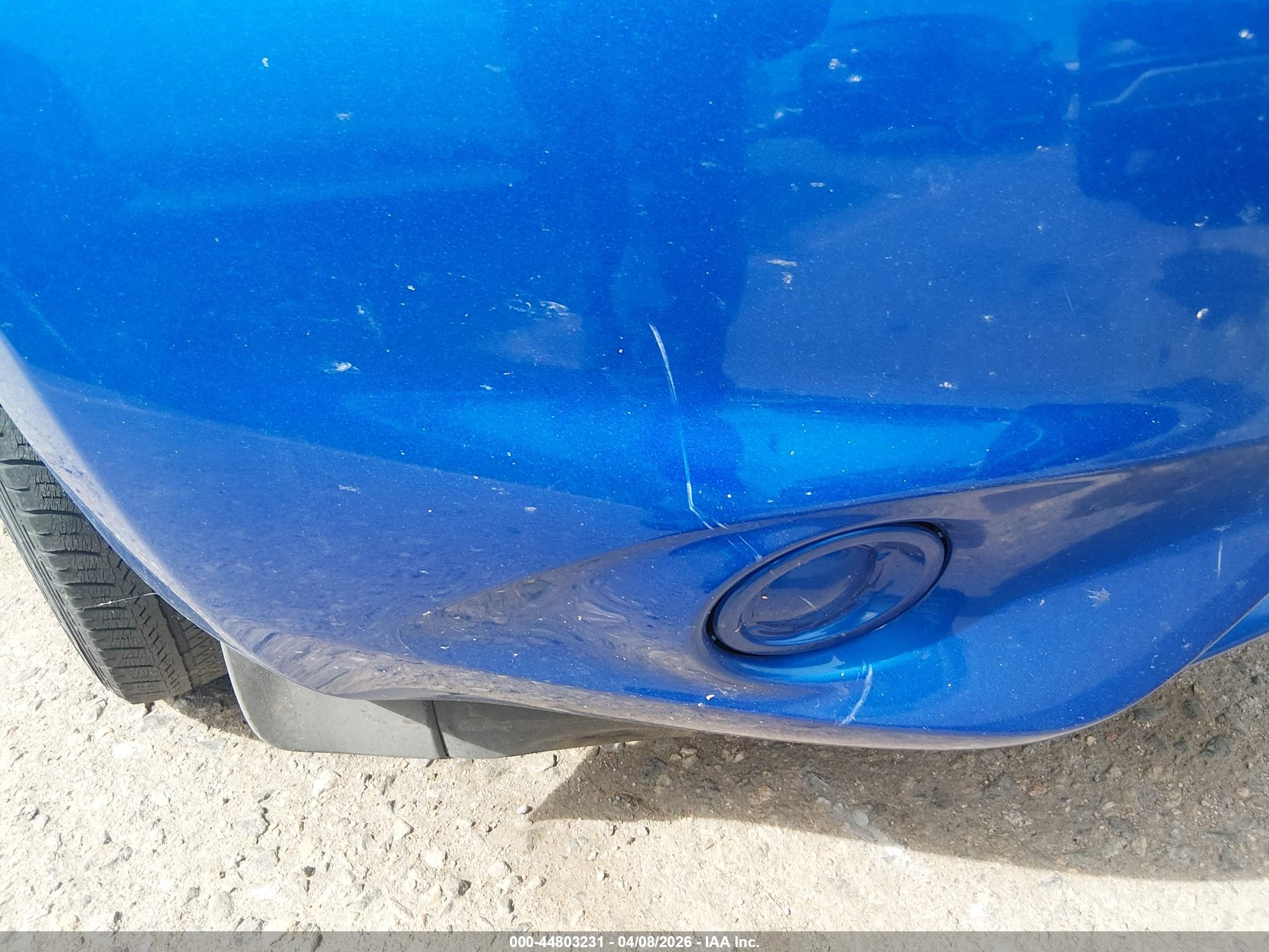 NISSAN VERSA image 6