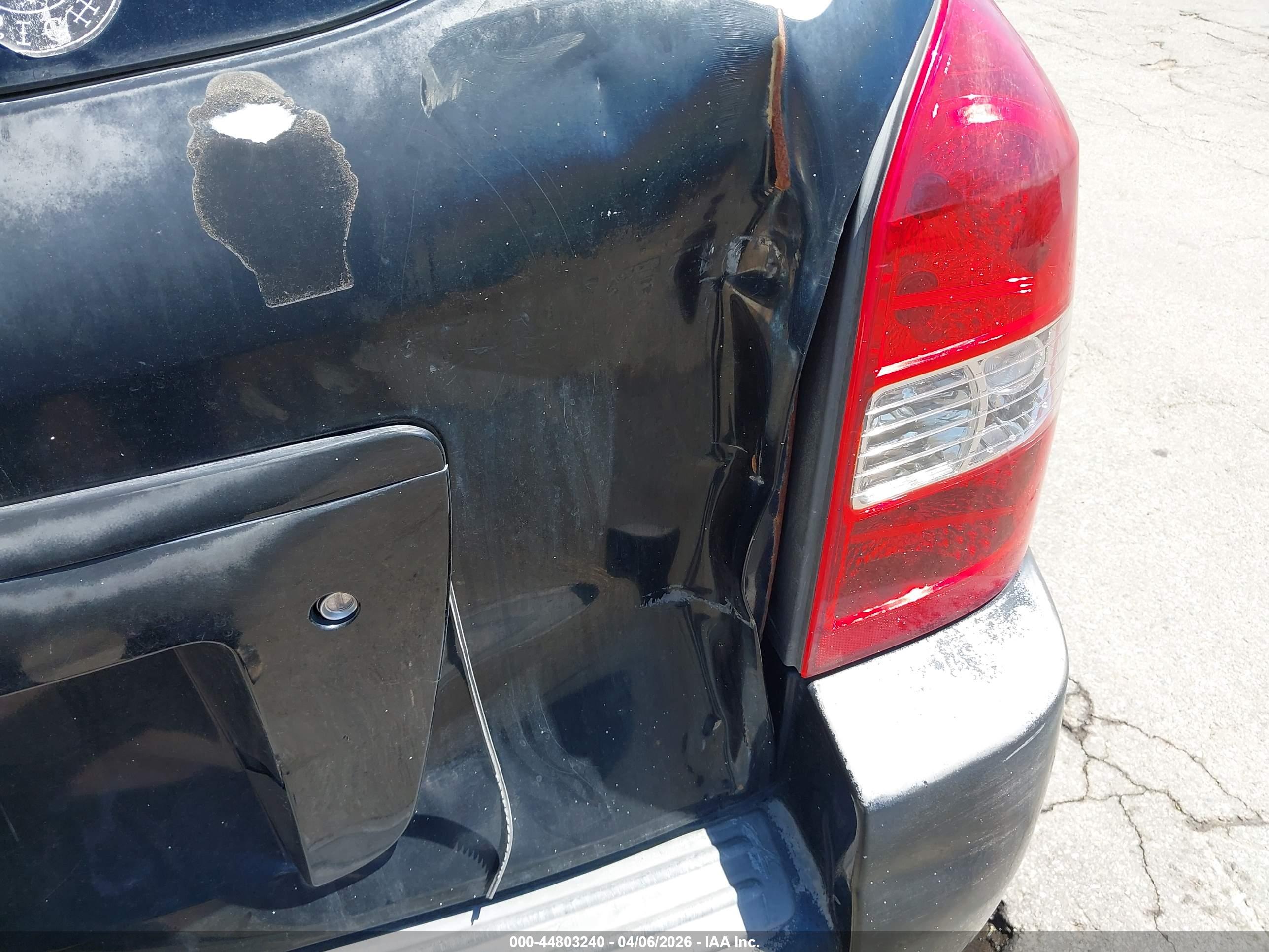 HYUNDAI TUCSON image 6
