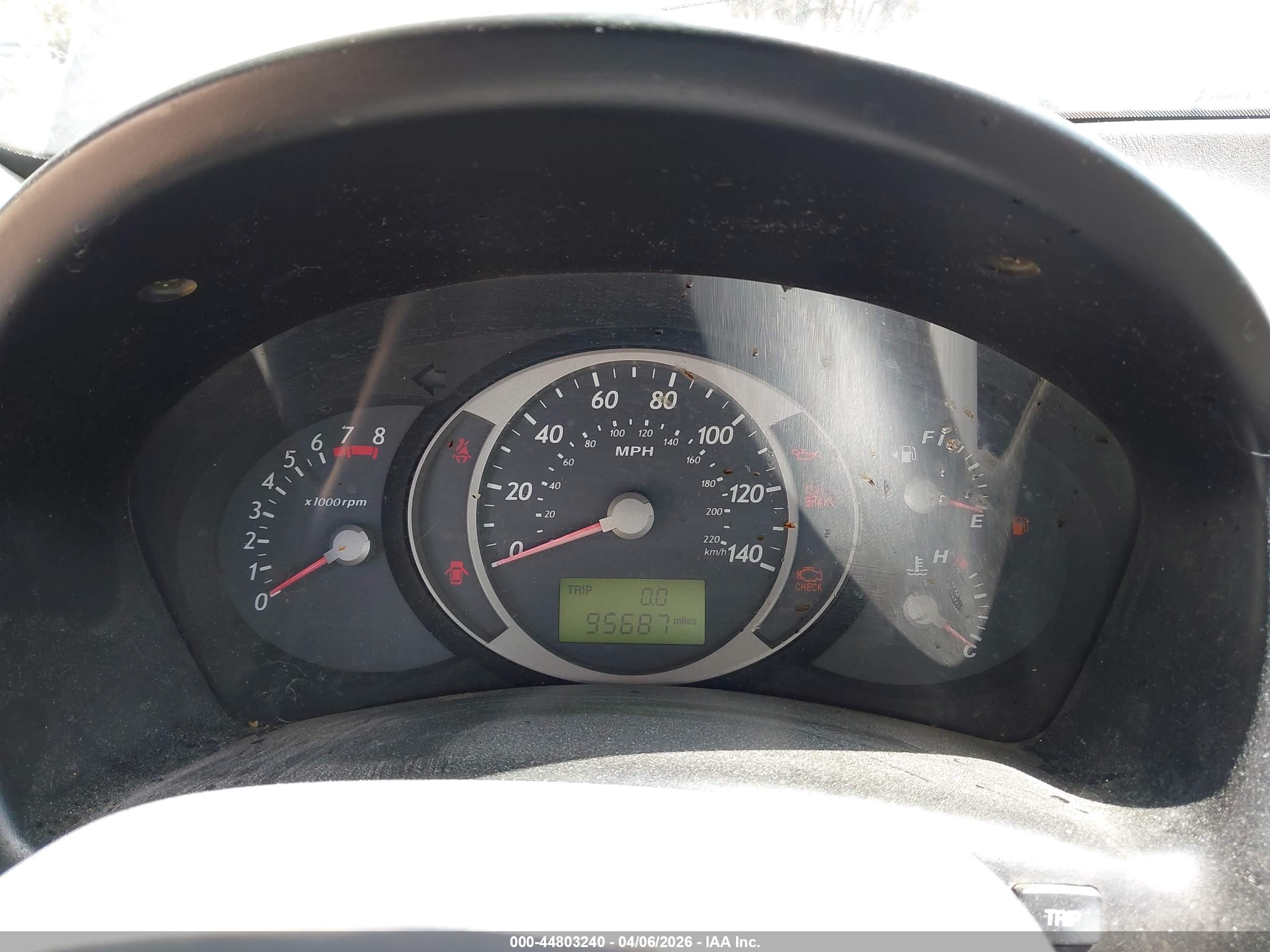 HYUNDAI TUCSON image 7