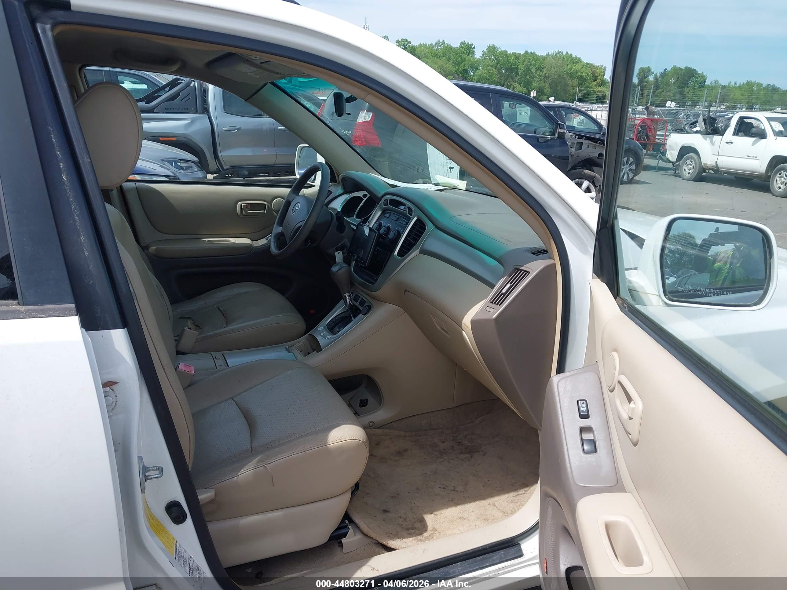 TOYOTA HIGHLANDER image 5