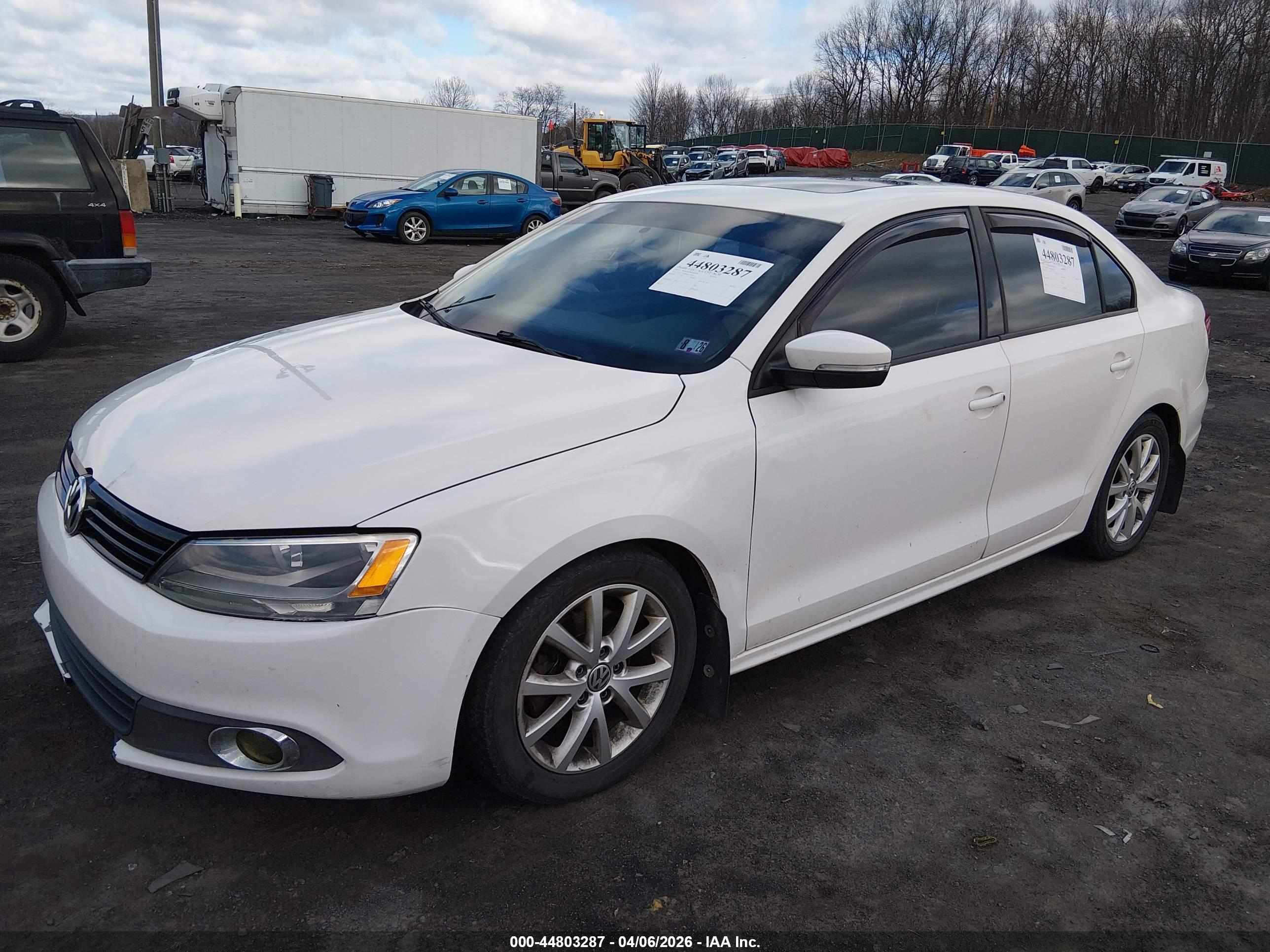 VOLKSWAGEN JETTA image 2