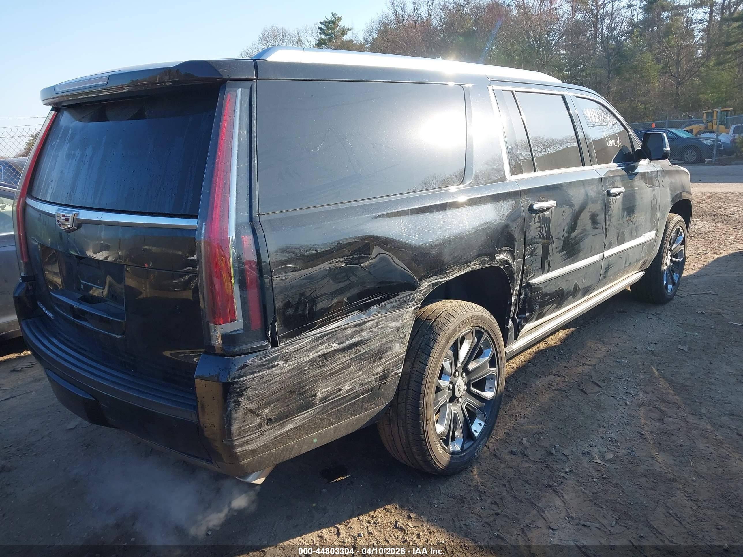 CADILLAC ESCALADE image 4