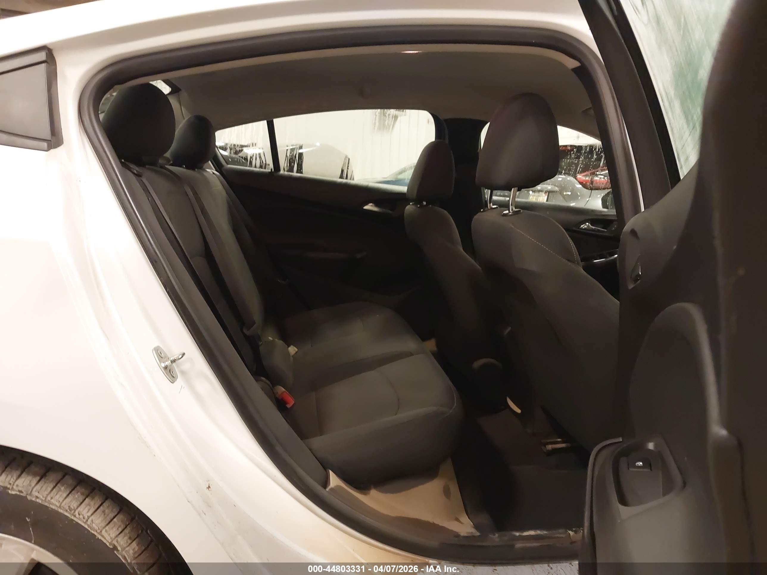 CHEVROLET CRUZE image 8