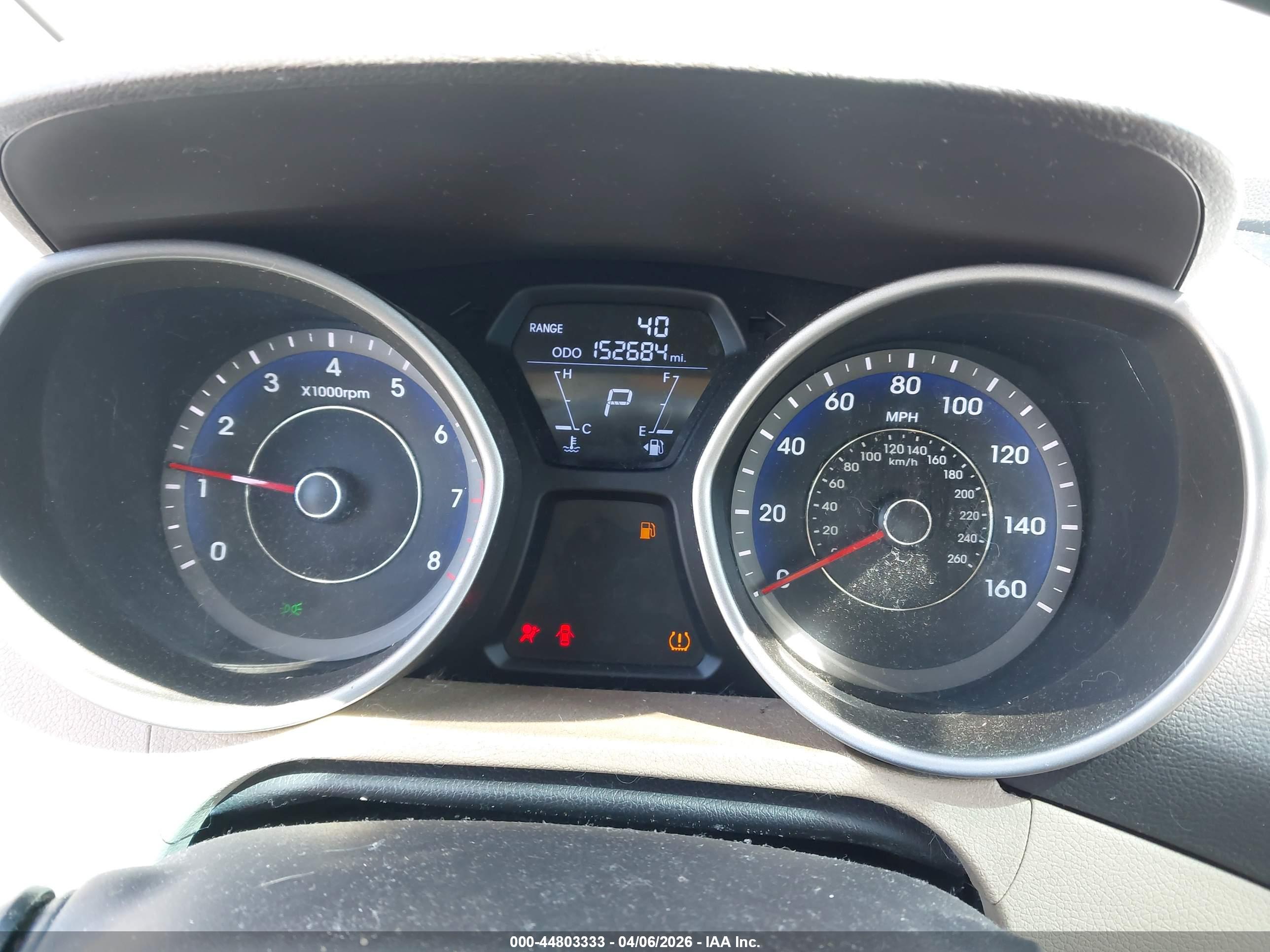 HYUNDAI ELANTRA image 7