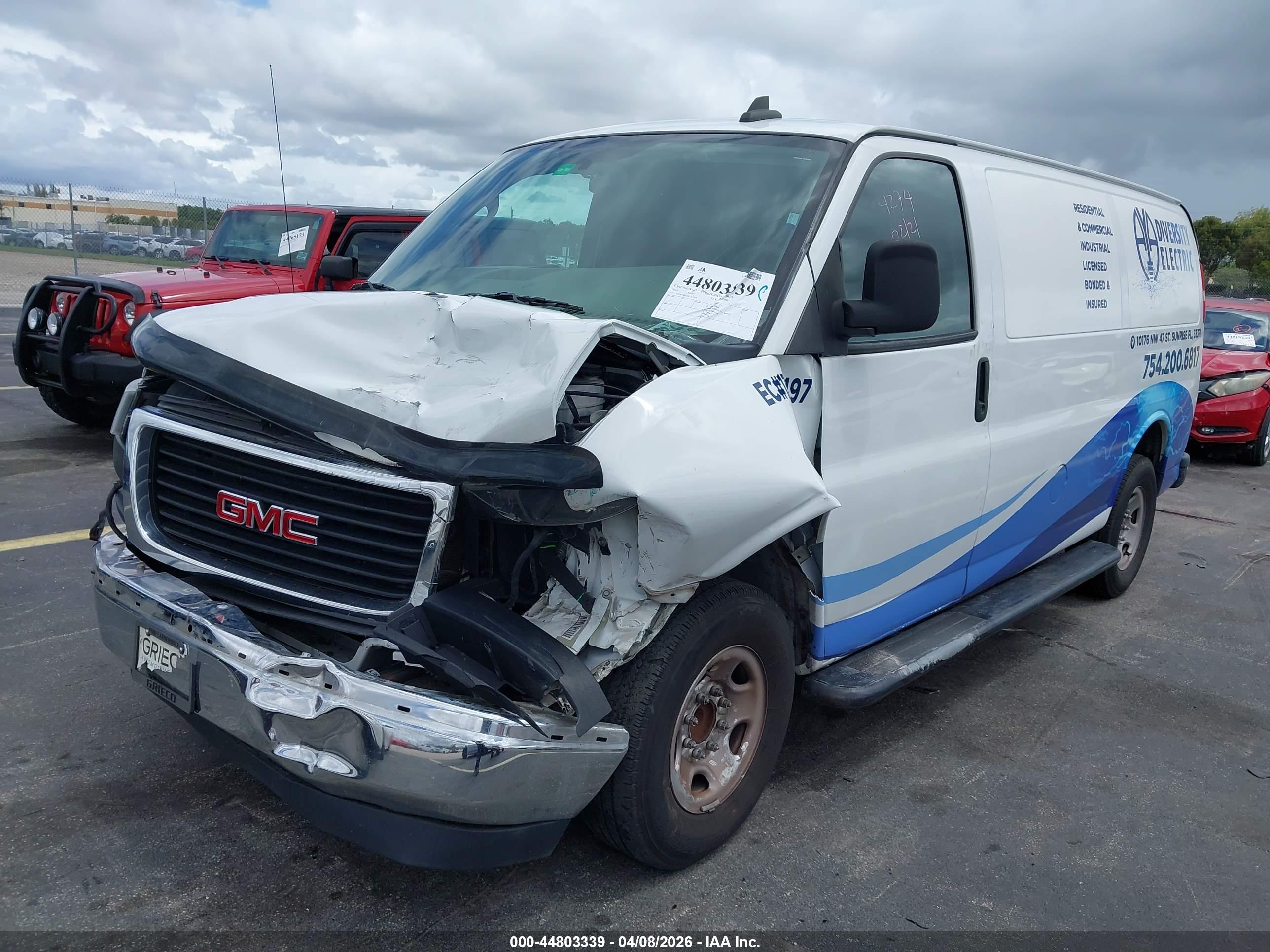 GMC SAVANA image 6