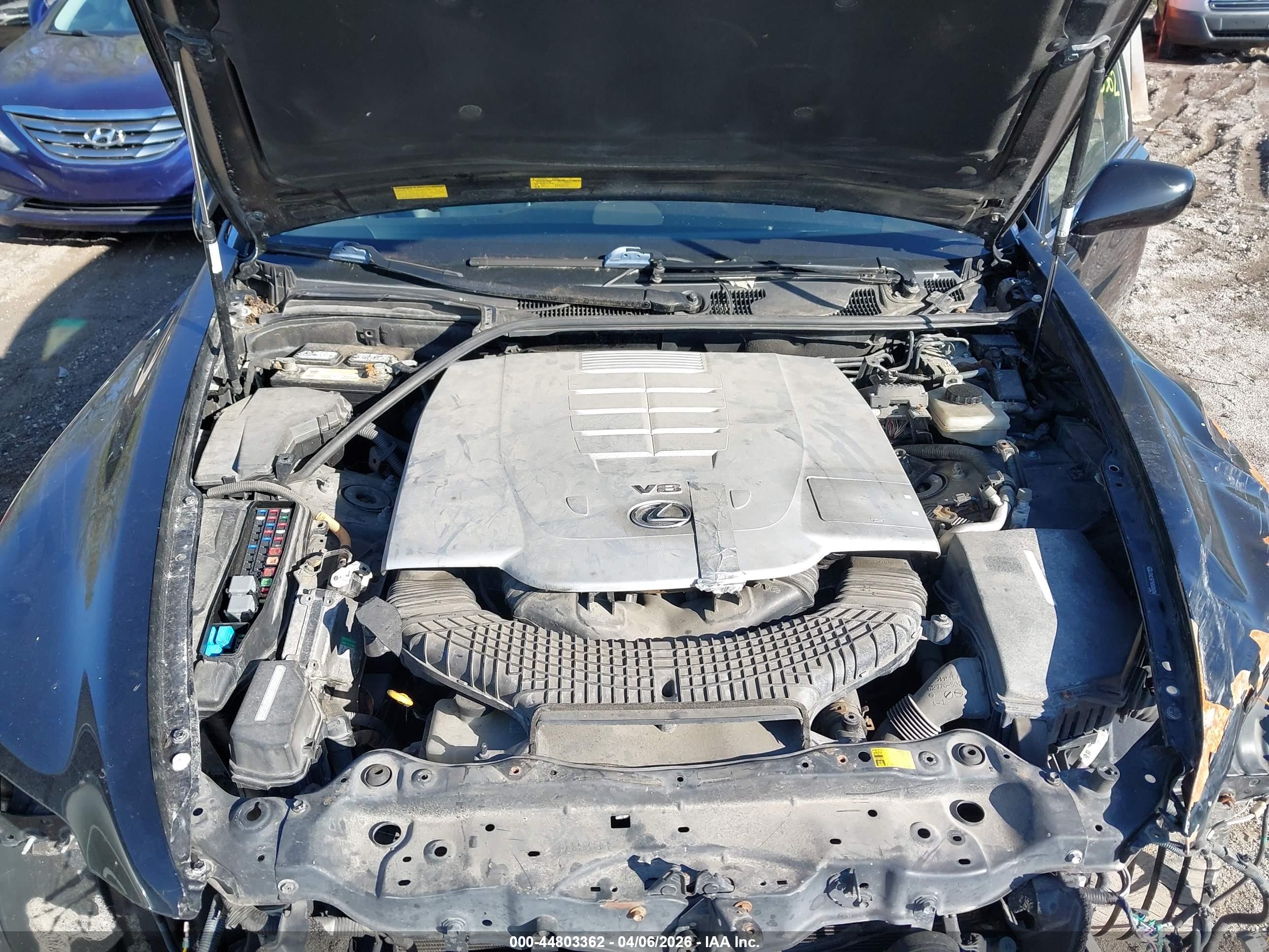 LEXUS LS image 10