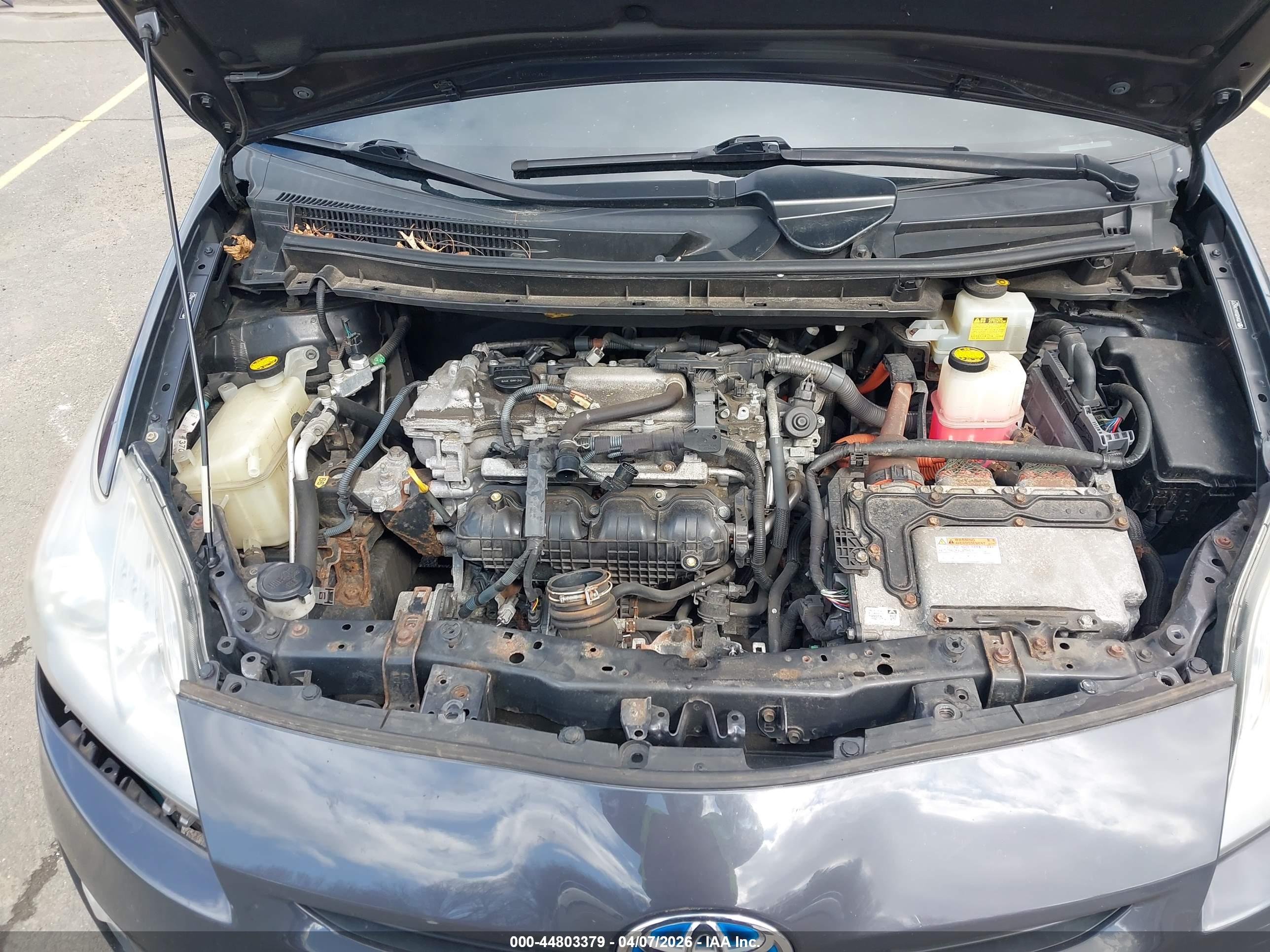 TOYOTA PRIUS image 10