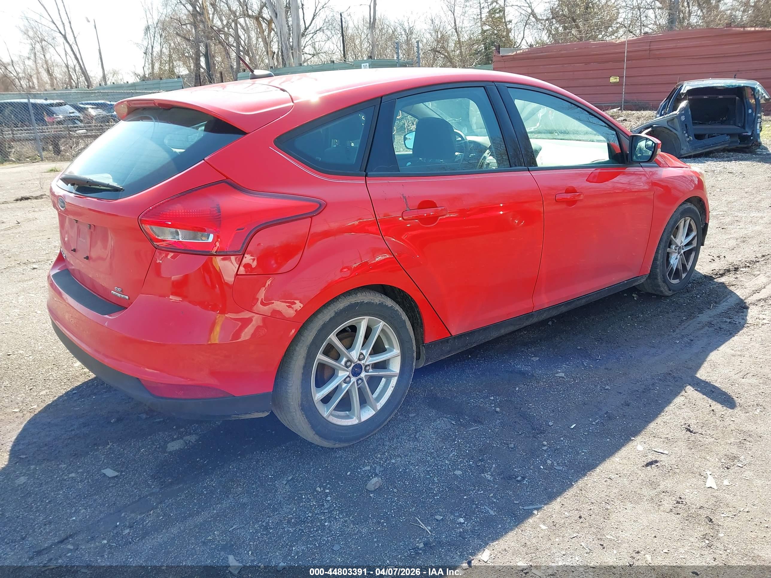 FORD FOCUS image 4