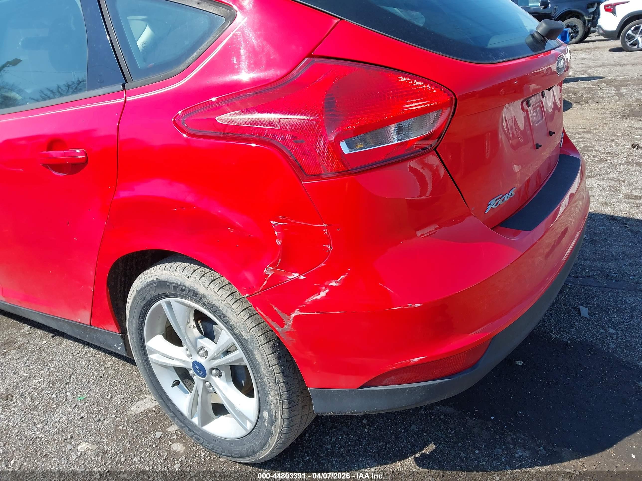 FORD FOCUS image 6