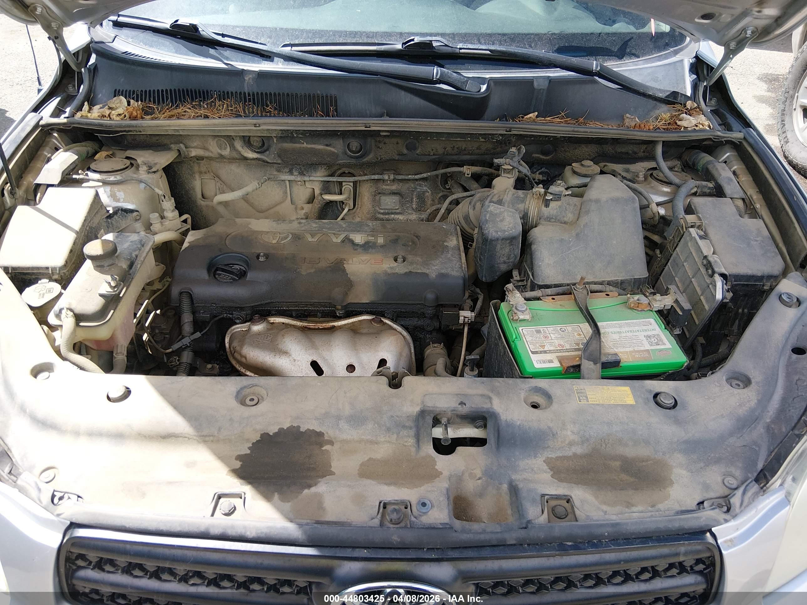 TOYOTA RAV4 image 10