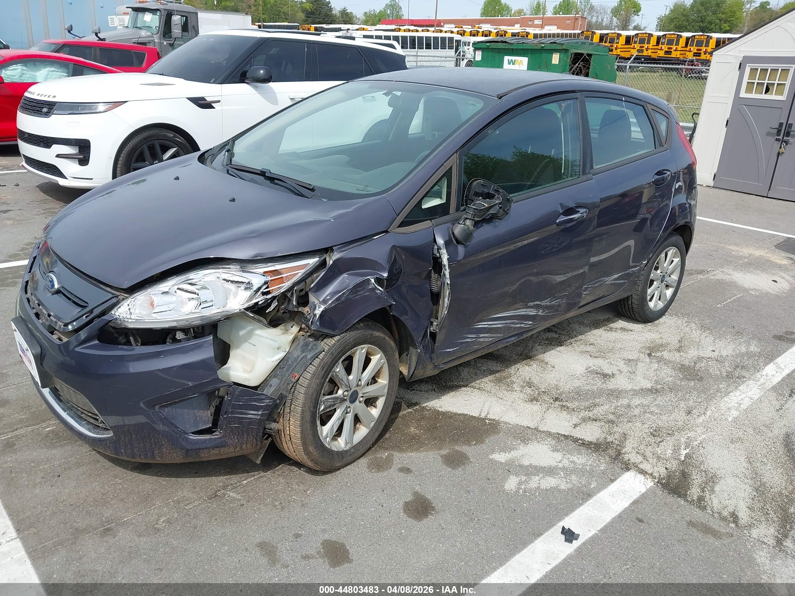 FORD FIESTA image 2