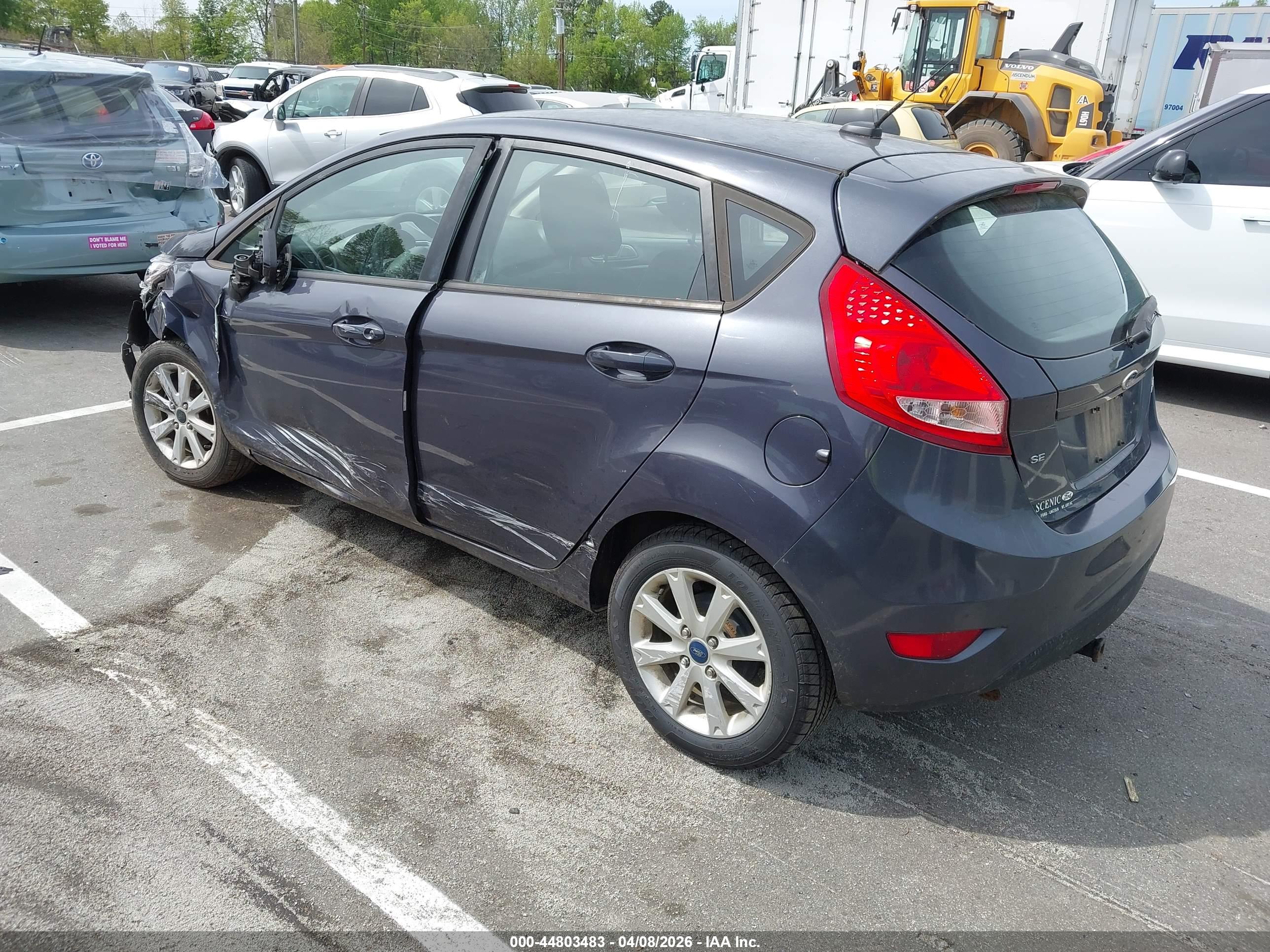 FORD FIESTA image 3