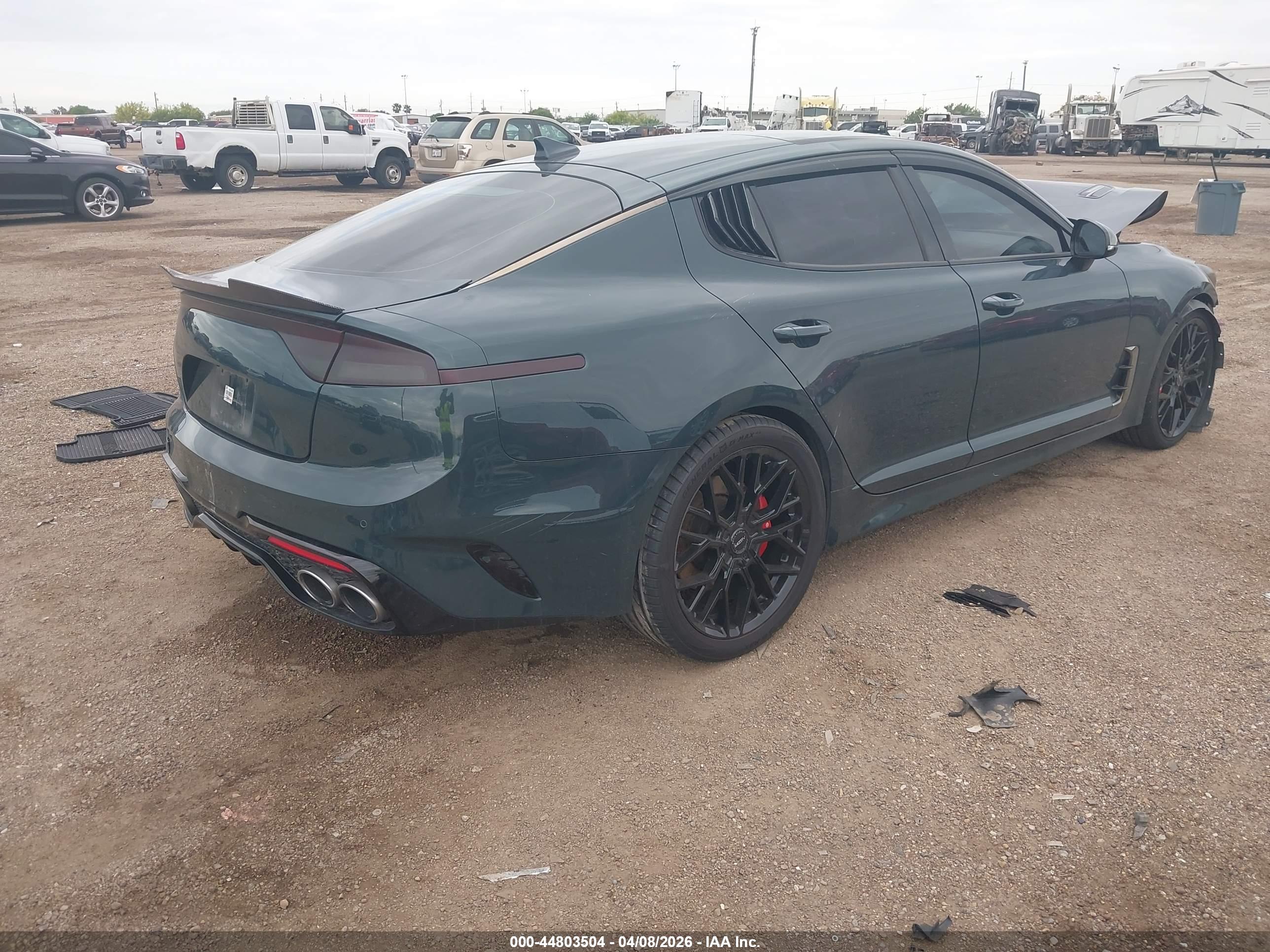 KIA STINGER image 4
