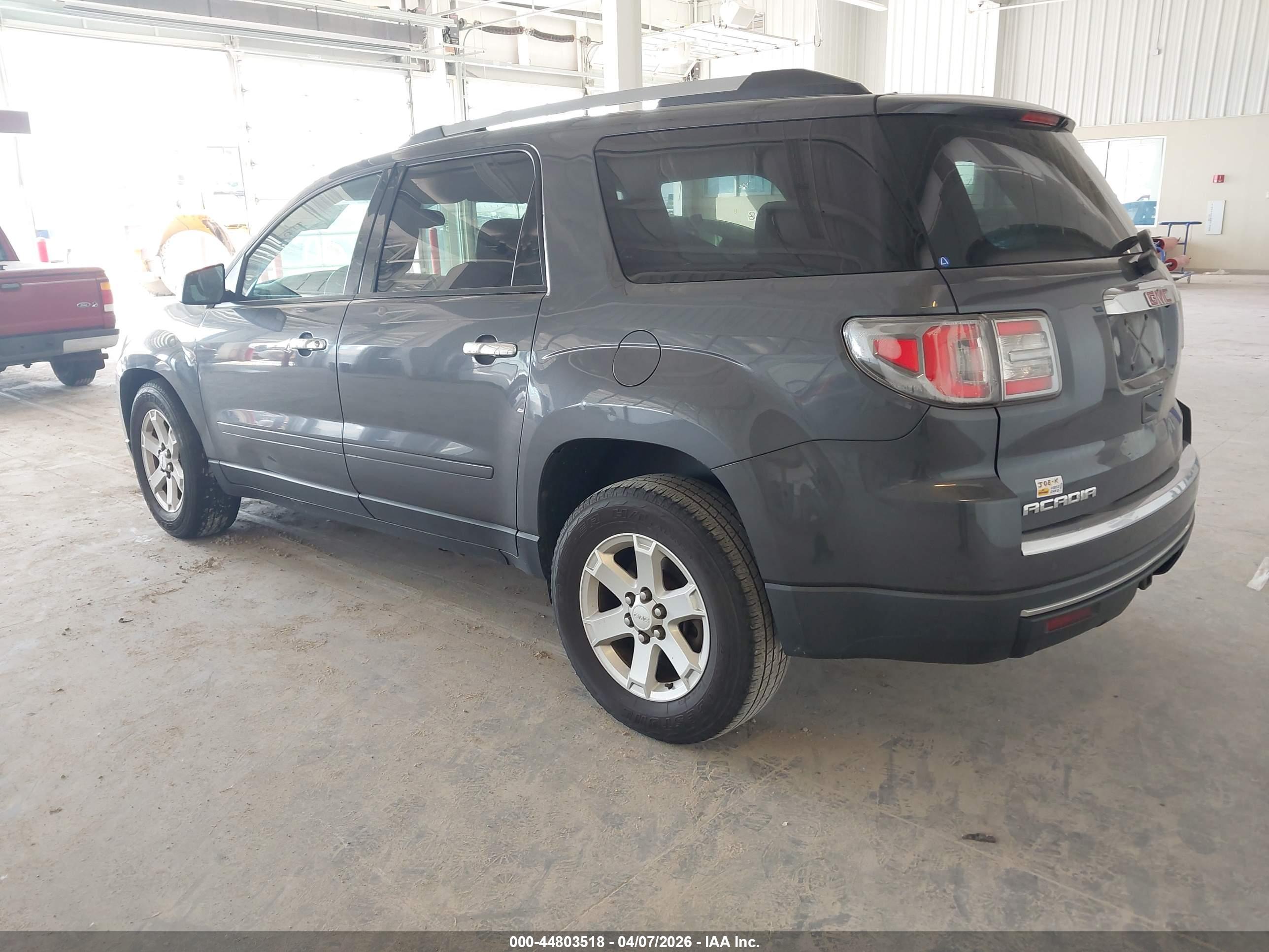 GMC ACADIA image 3