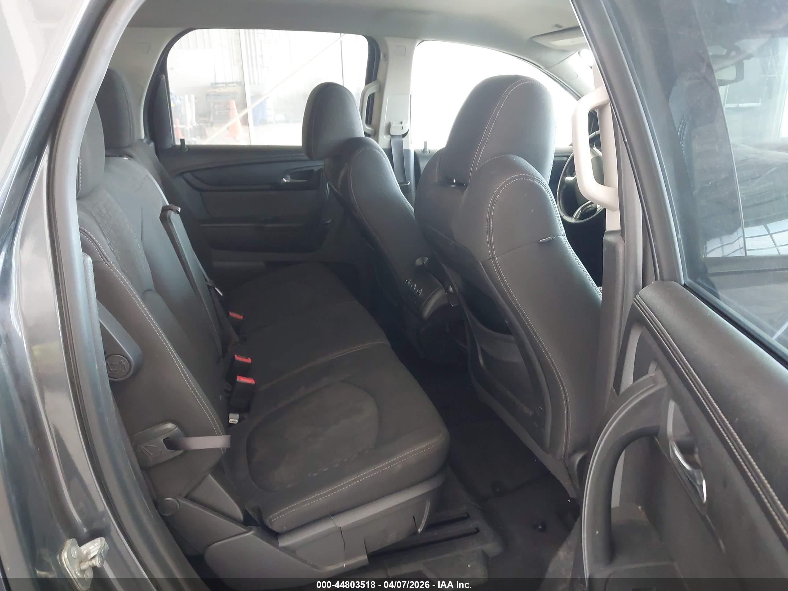 GMC ACADIA image 8