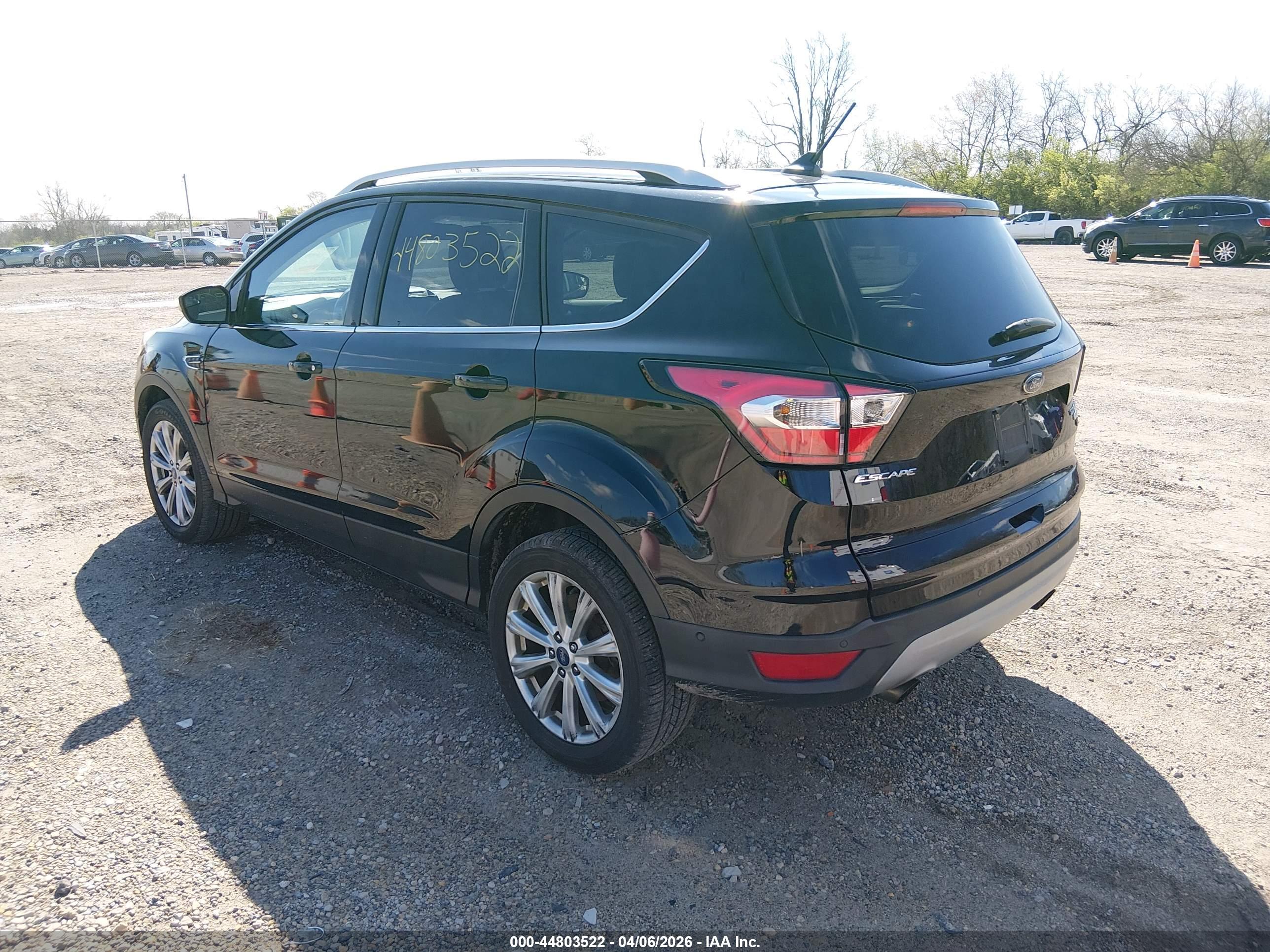 FORD ESCAPE image 3