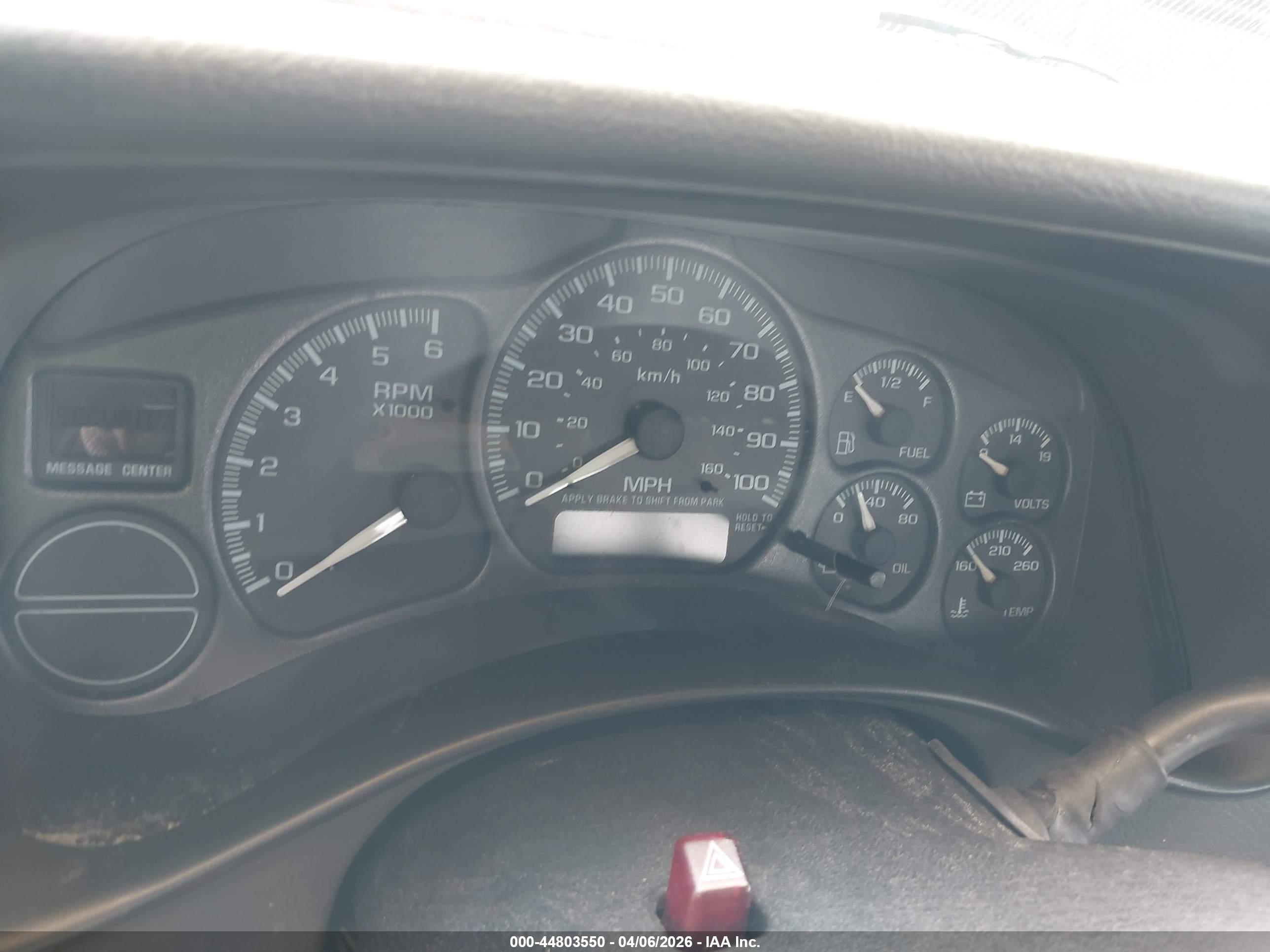 CHEVROLET SILVERADO image 7