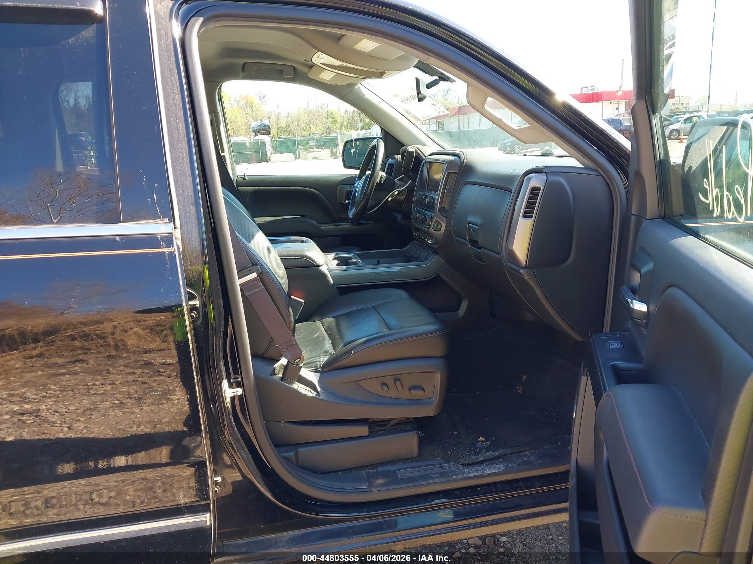 GMC SIERRA image 5