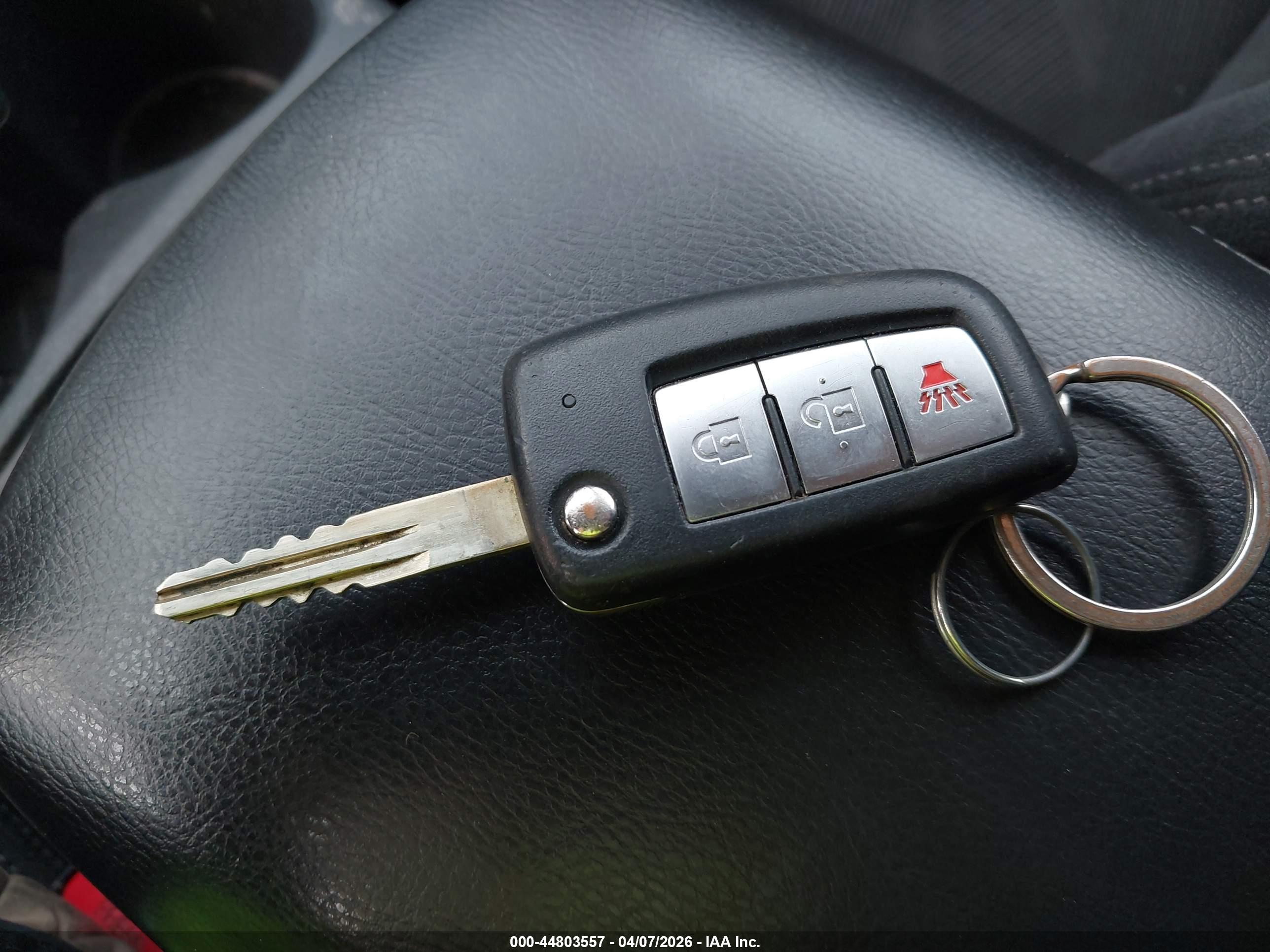 NISSAN ROGUE image 11