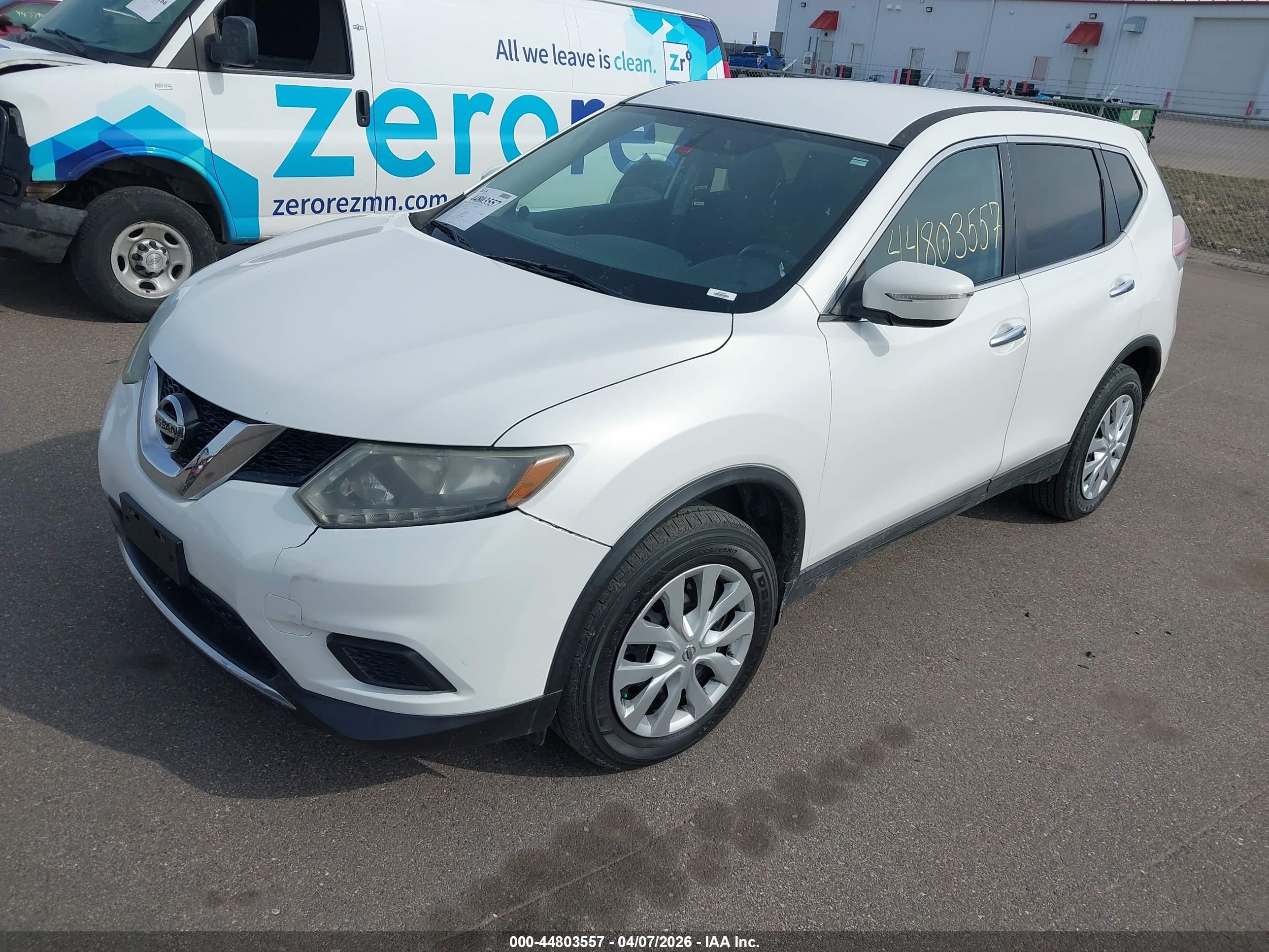 NISSAN ROGUE image 2