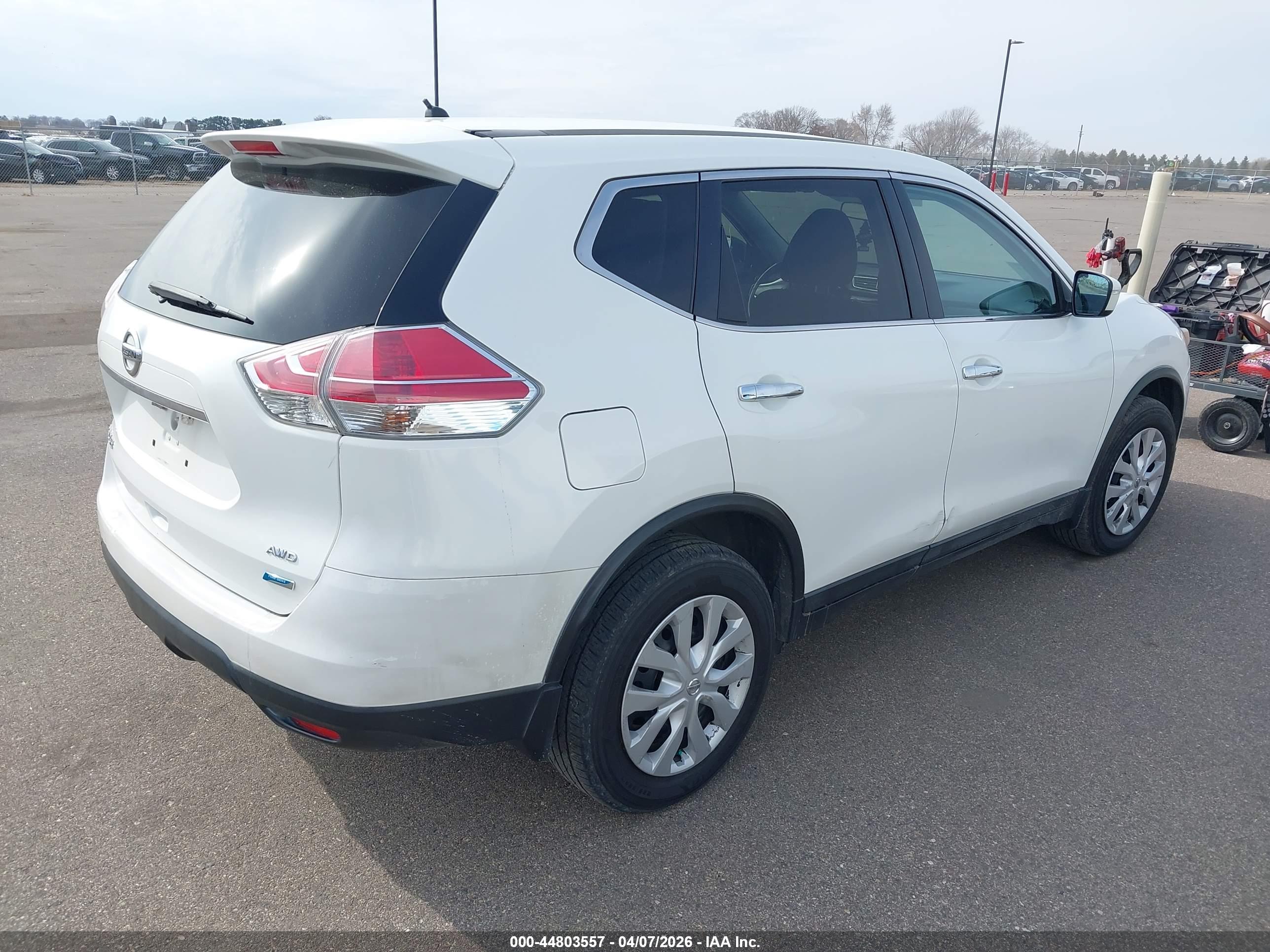 NISSAN ROGUE image 4