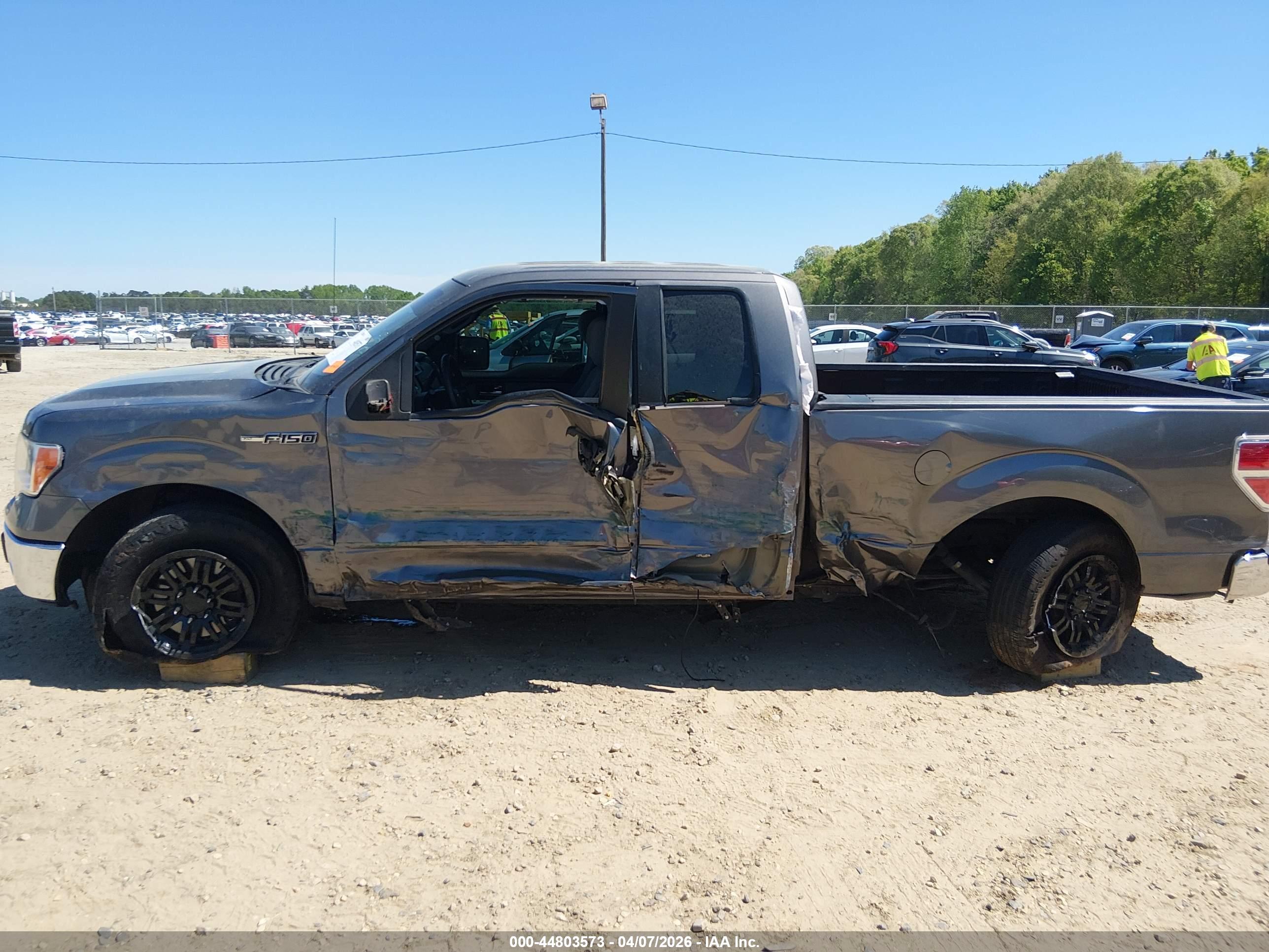 FORD F-150 image 6