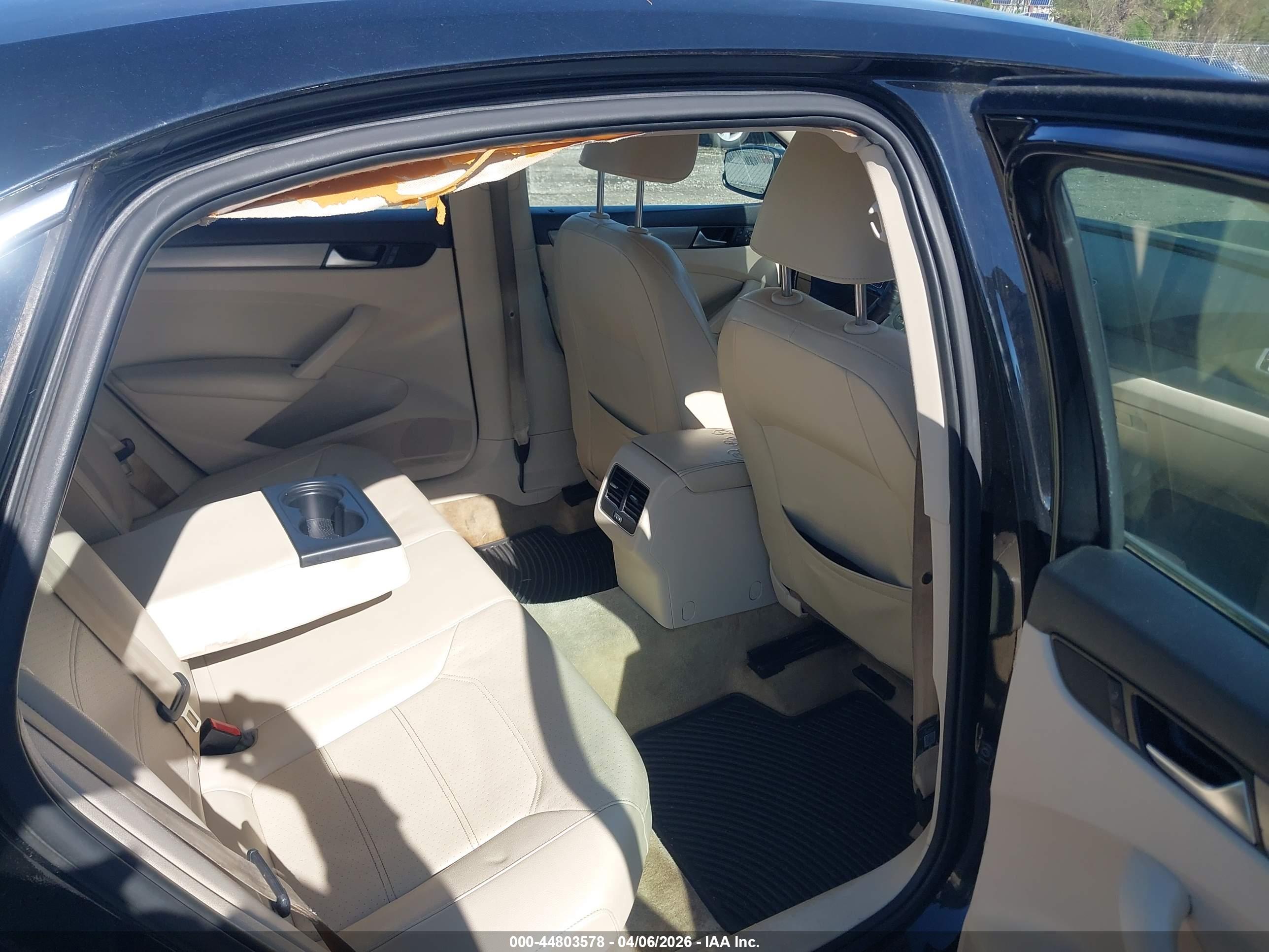VOLKSWAGEN PASSAT image 8
