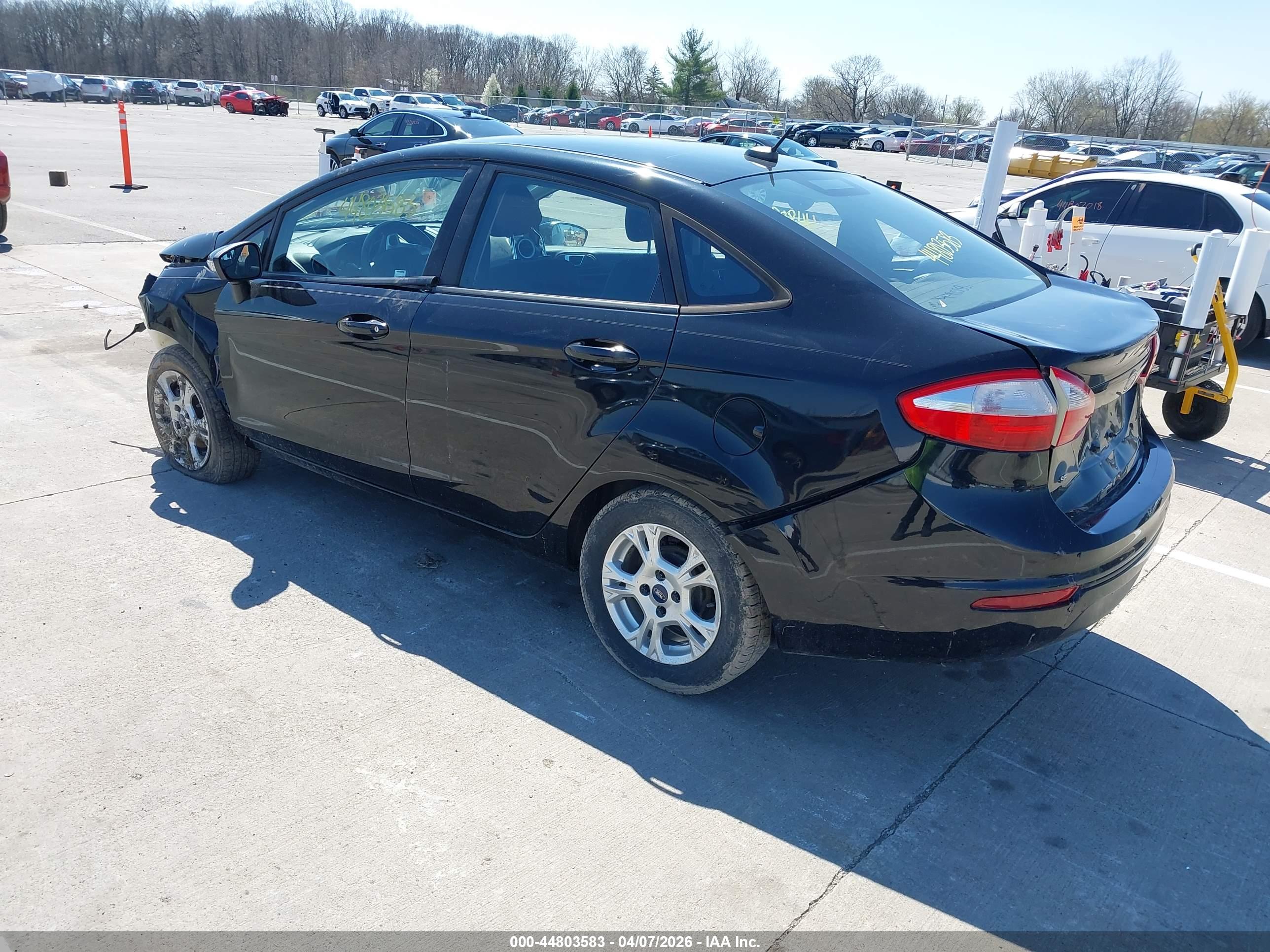 FORD FIESTA image 3