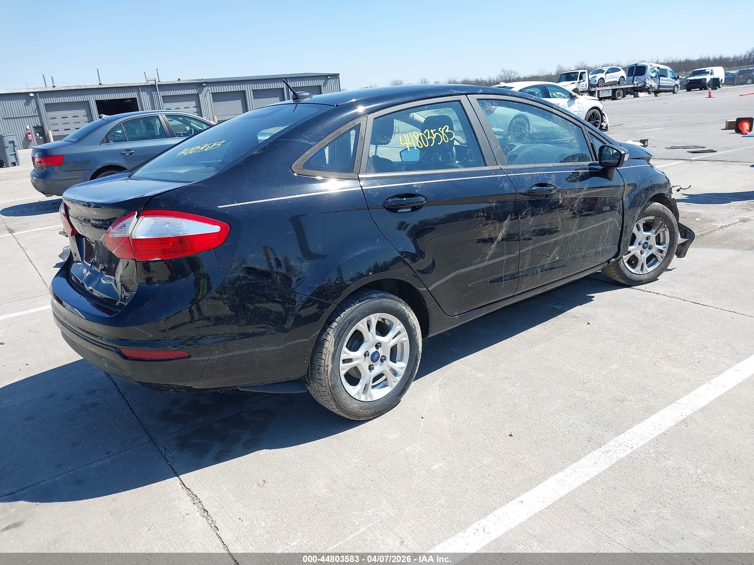 FORD FIESTA image 4