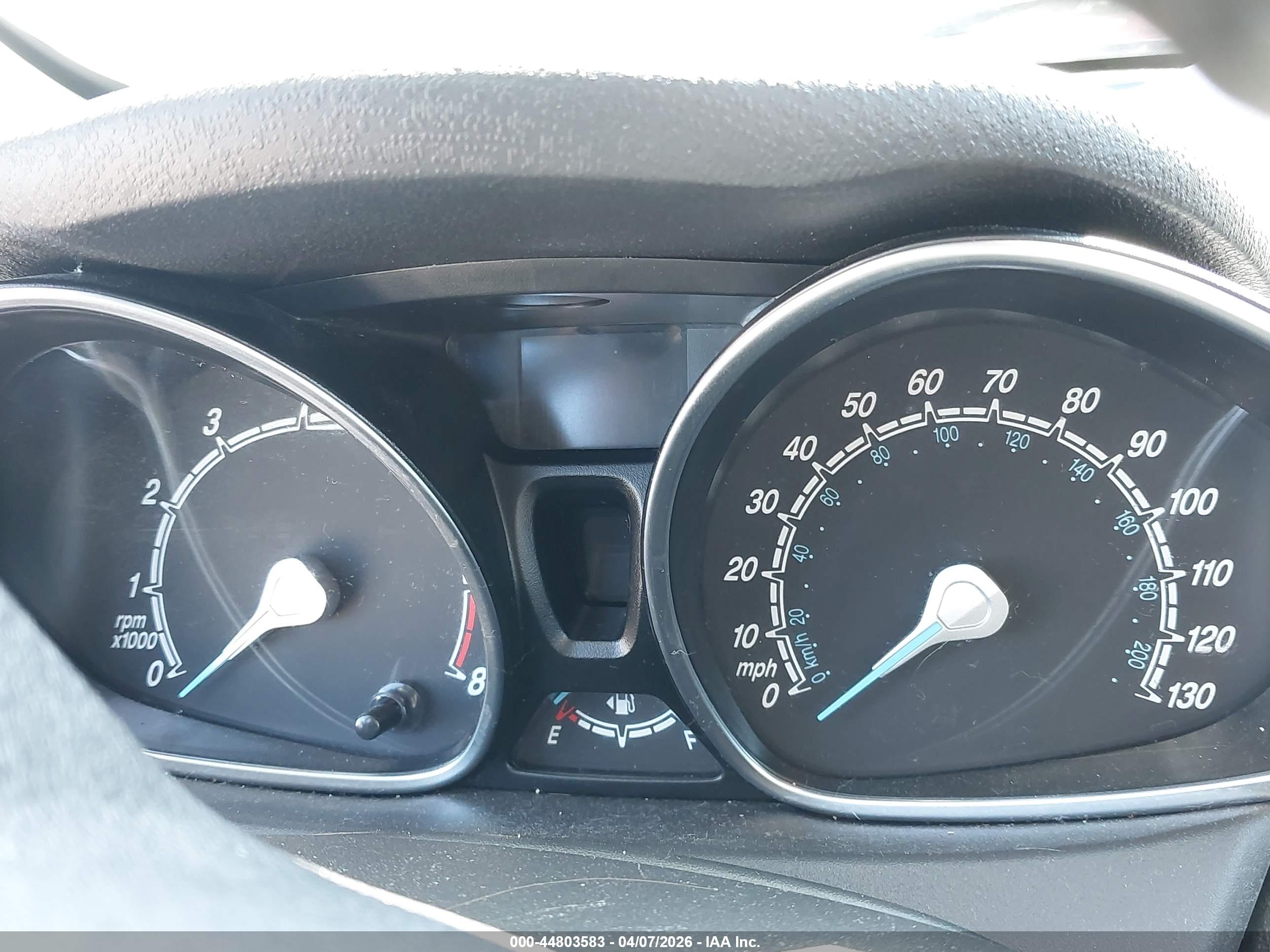 FORD FIESTA image 7