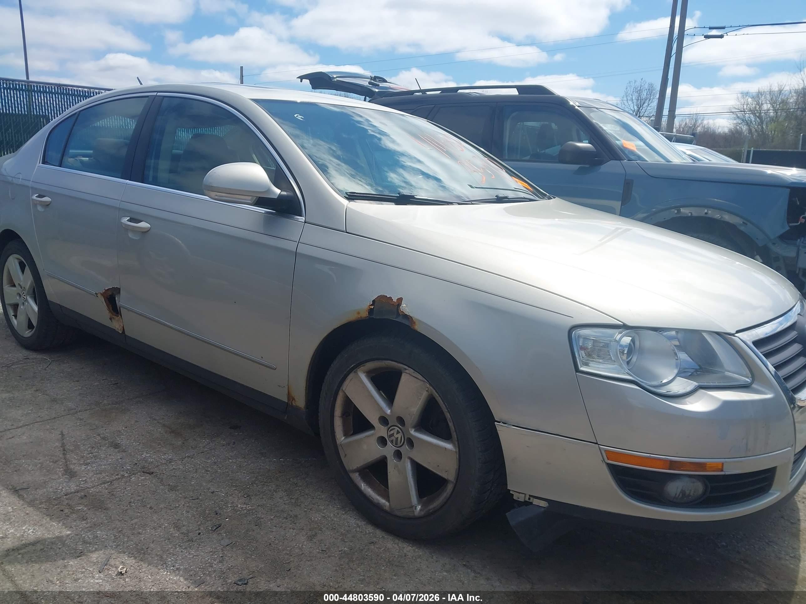 VOLKSWAGEN PASSAT image 6