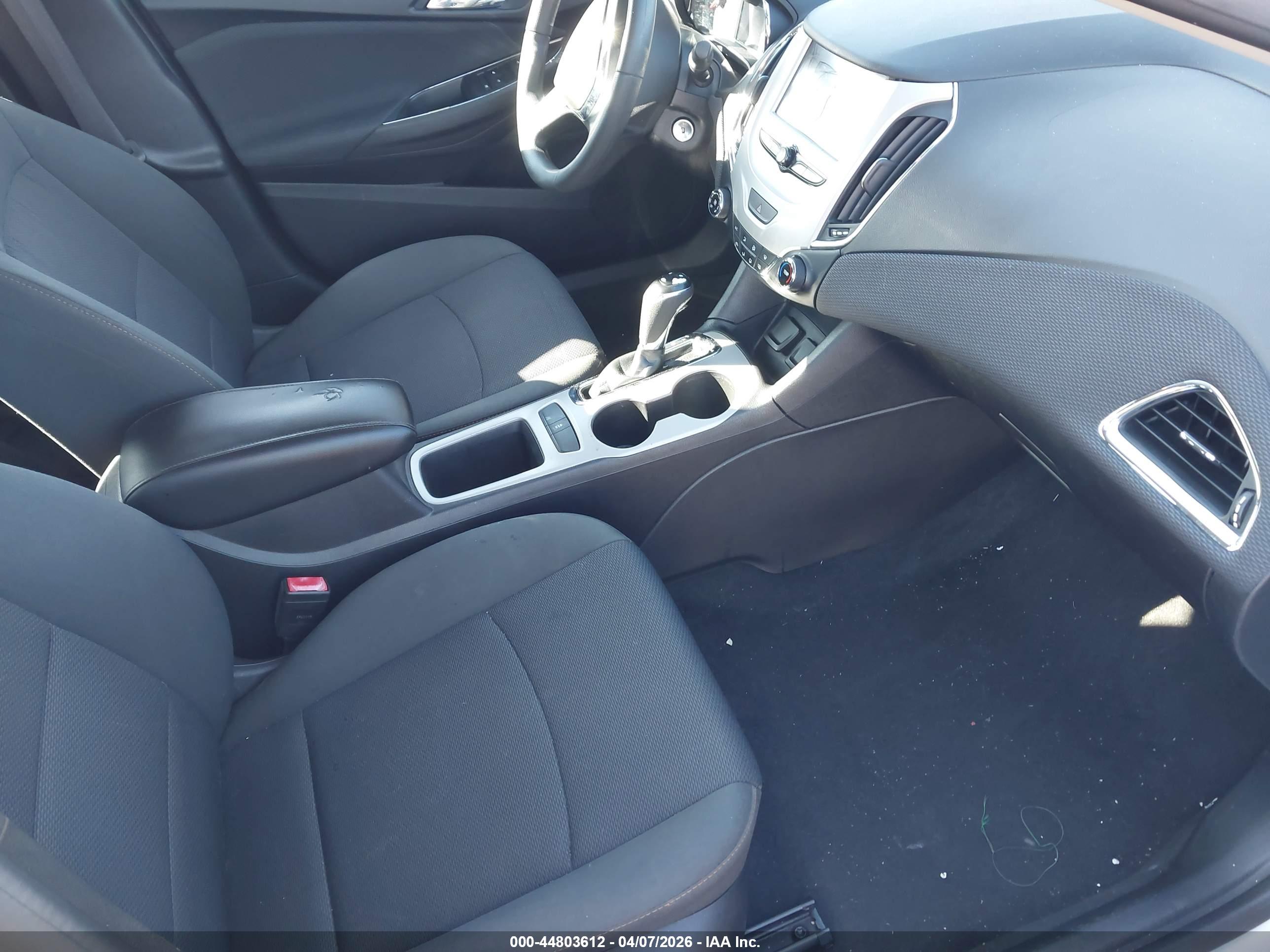CHEVROLET CRUZE image 5
